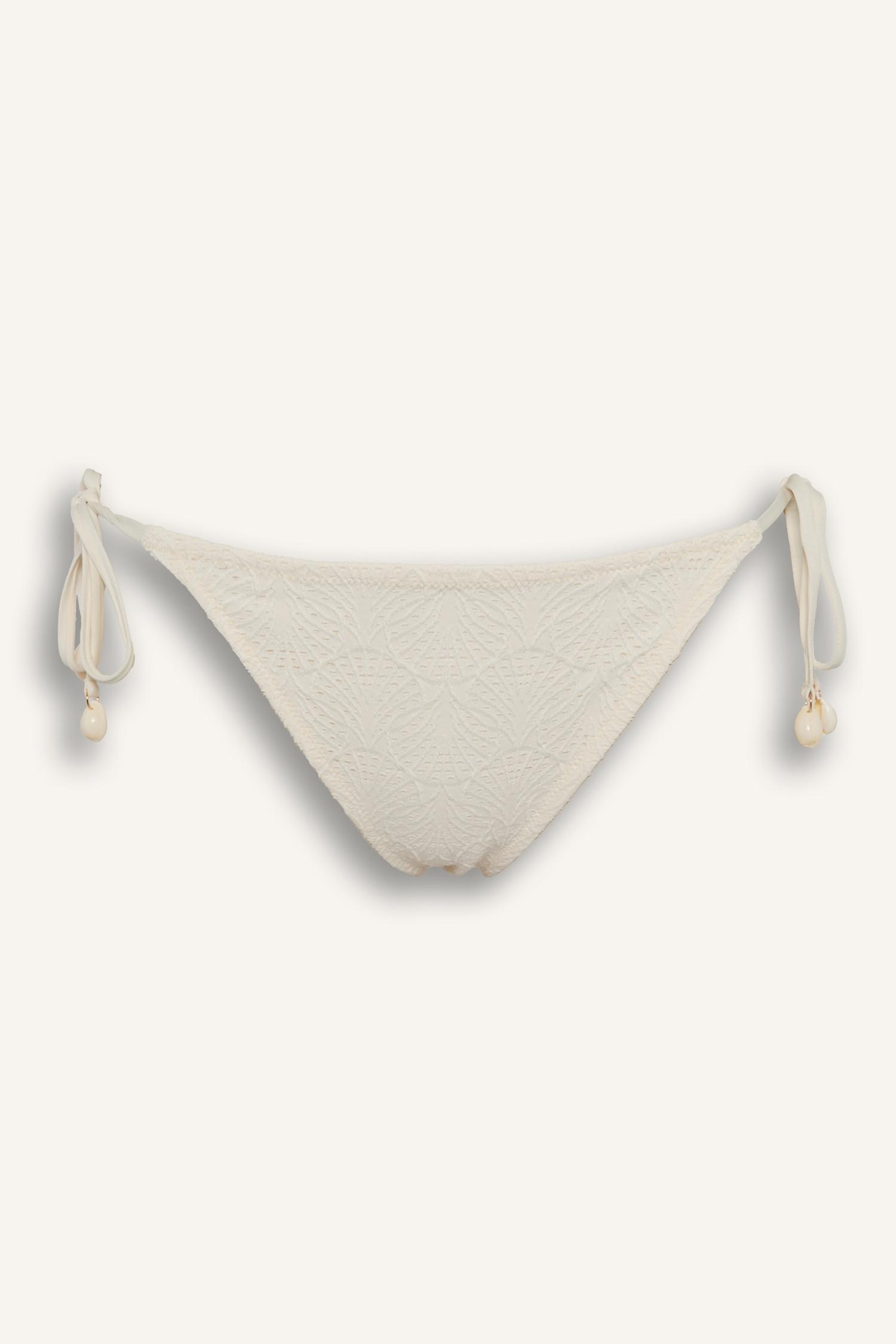 DeFacto Regular Fit Nakışlı Brode Bikini Altı görsel 5