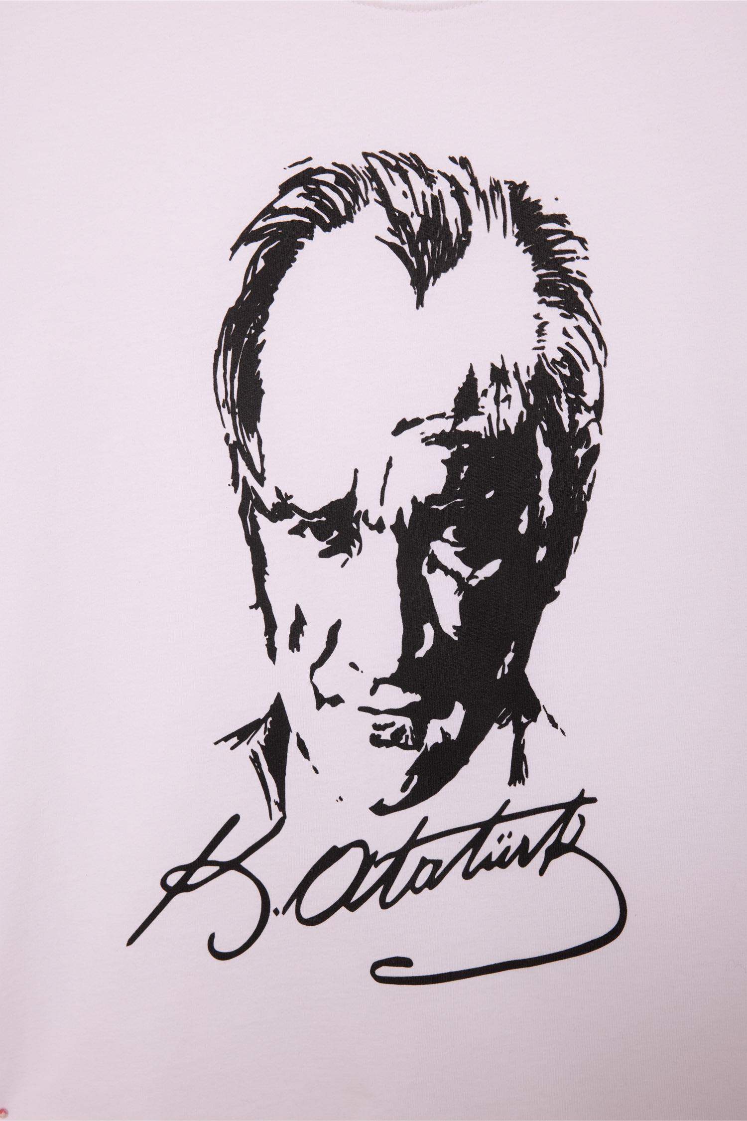 Erkek Çocuk Bisiklet Yaka Atatürk Baskılı Kısa Kollu Tişört