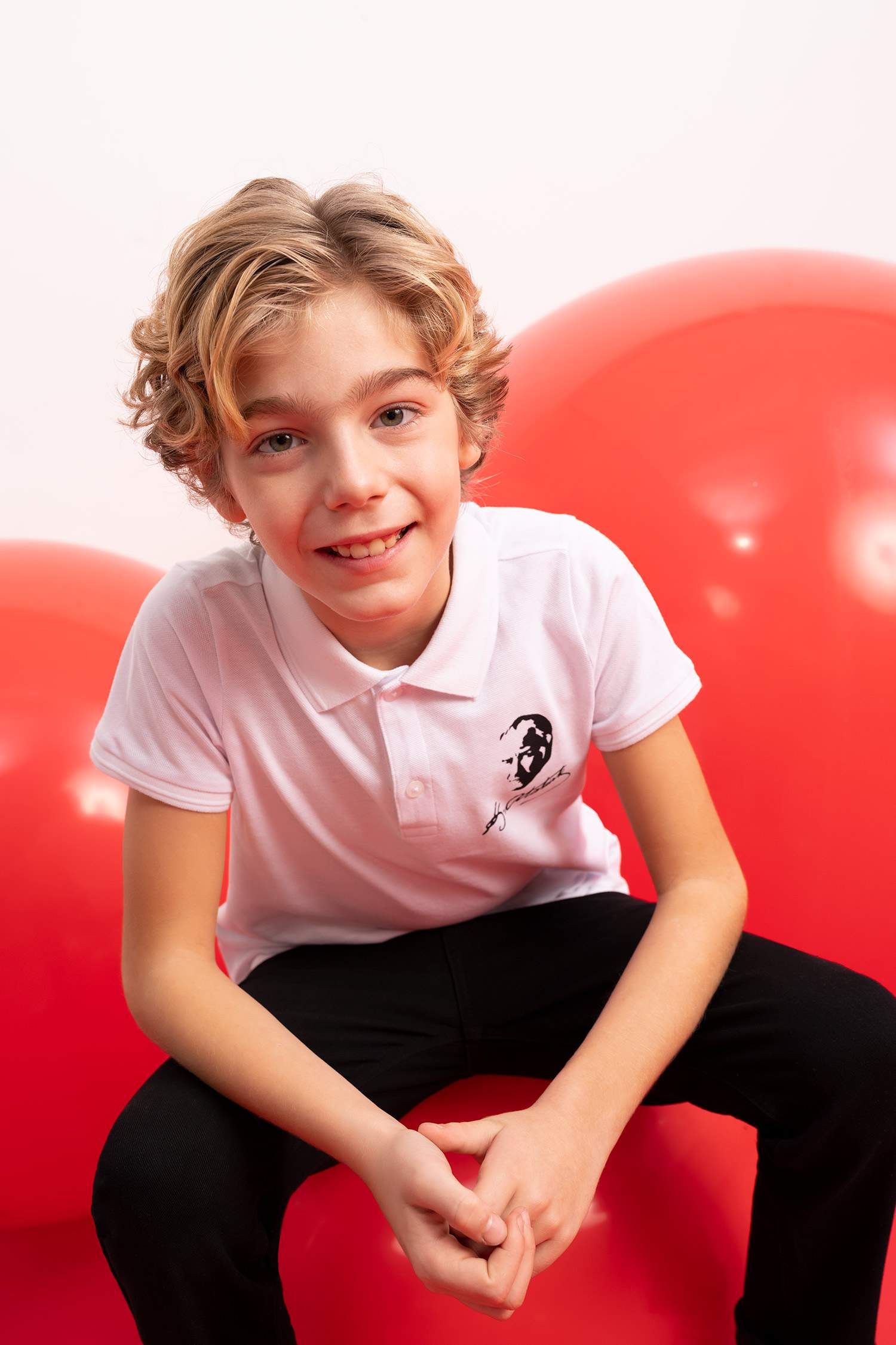 Erkek Çocuk 29 Ekim Cumhuriyet Bayramı Polo Yaka Pike Kısa Kollu Atatürk Baskılı Beyaz Tişört