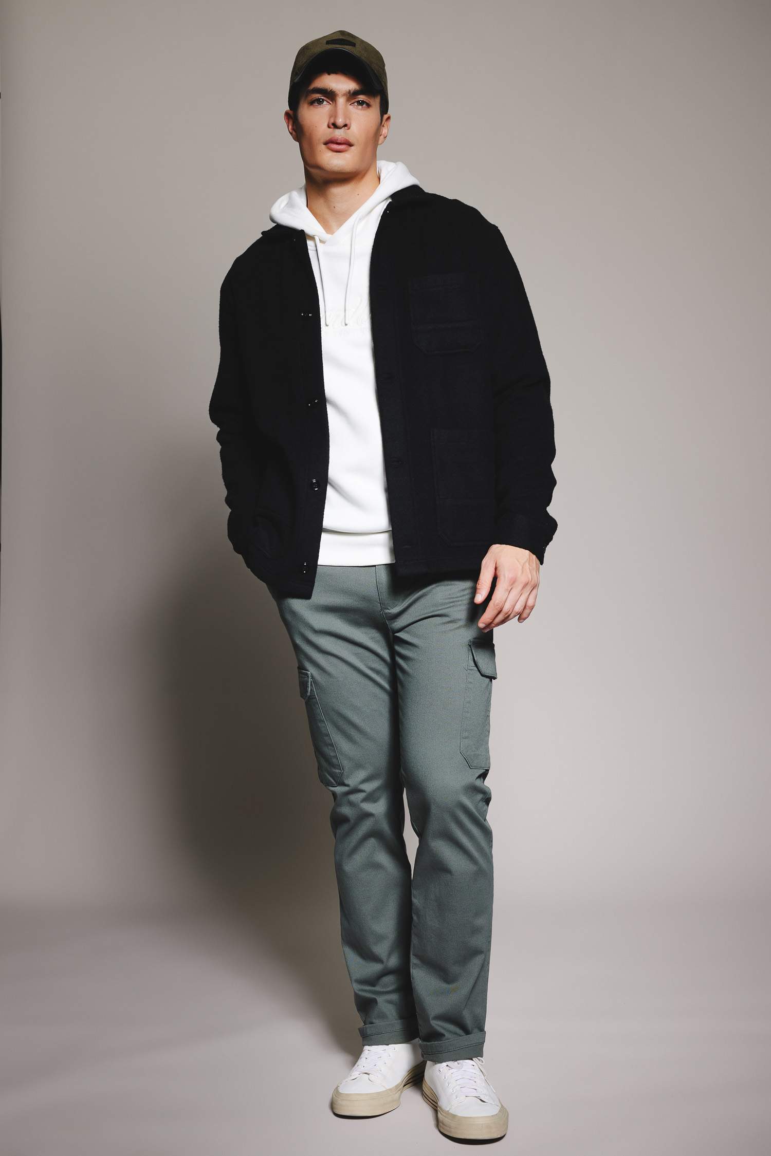 قميص جوخ كم طويل قصة عادية وبطانة ناعمة