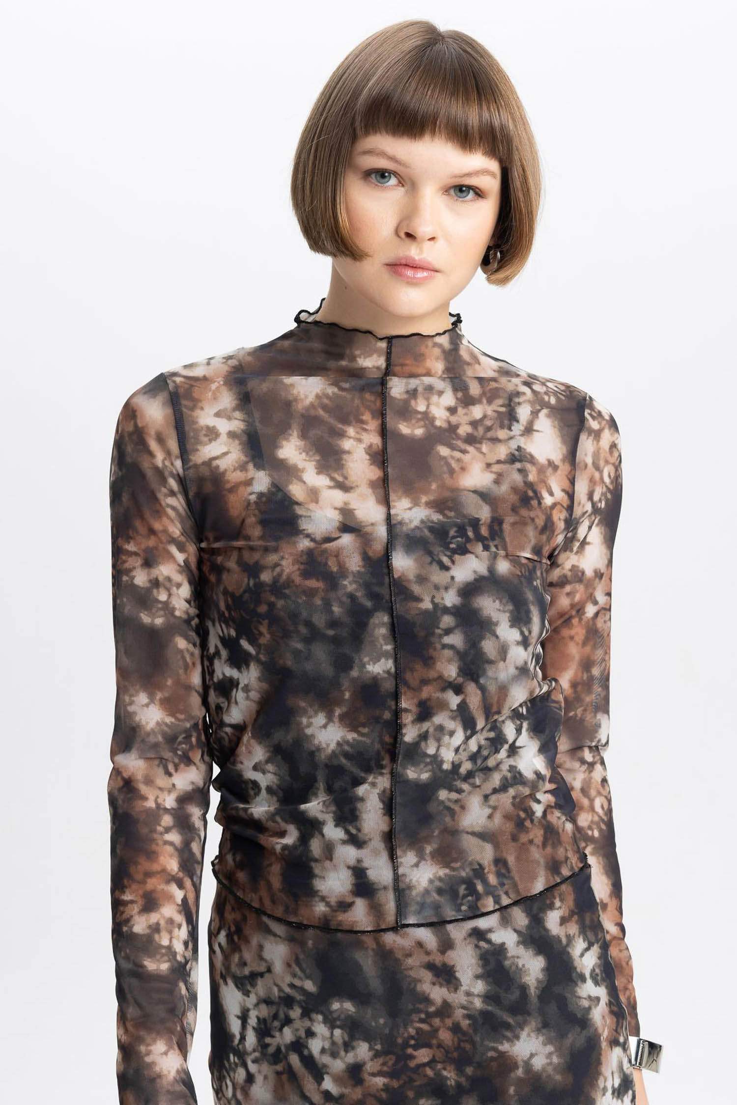 Slim Fit Half Turtleneck Tulle Long Sleeve T-Shirt