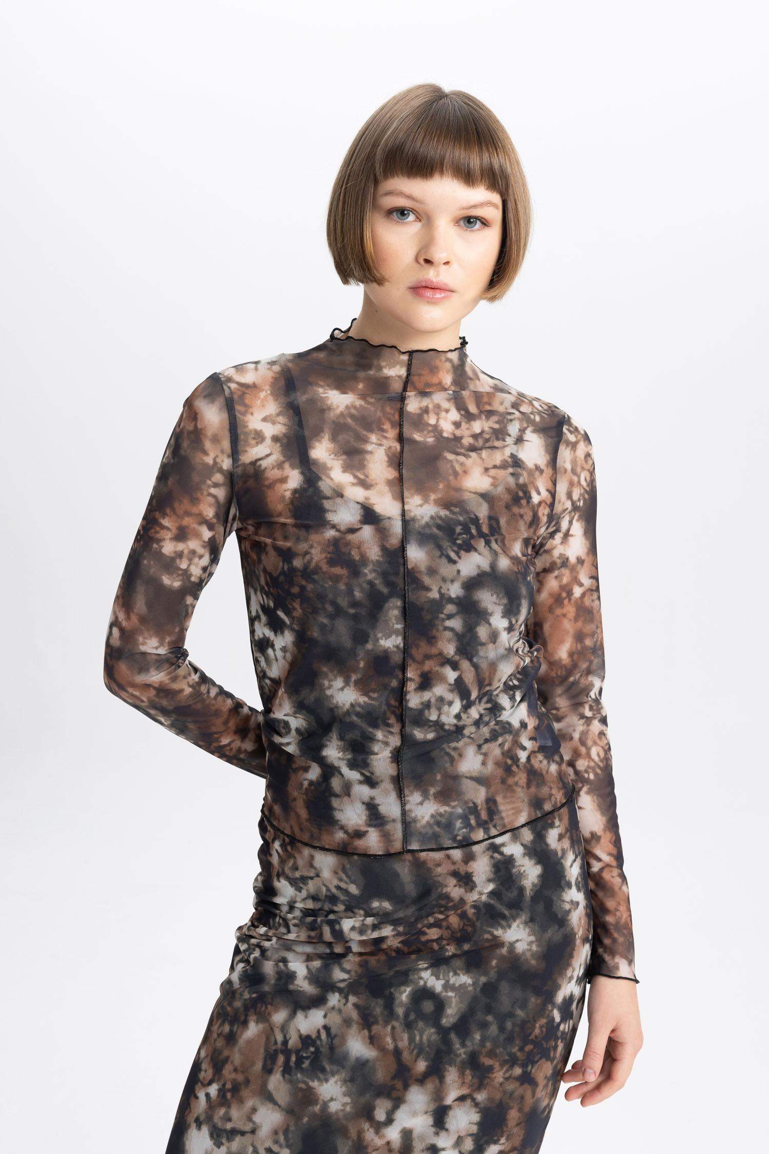 Slim Fit Half Turtleneck Tulle Long Sleeve T-Shirt