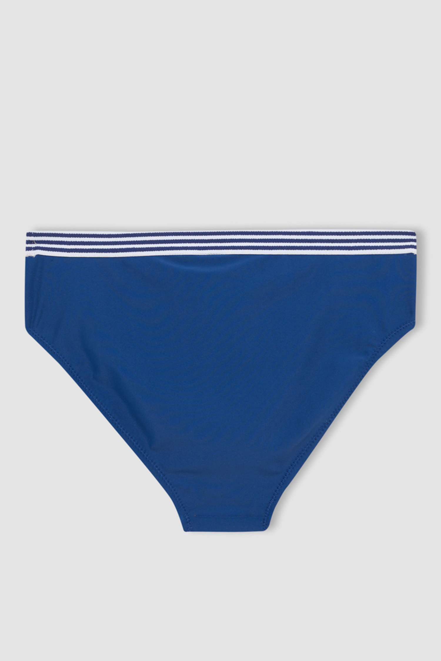 طقم بكيني بناتي - قطعتين