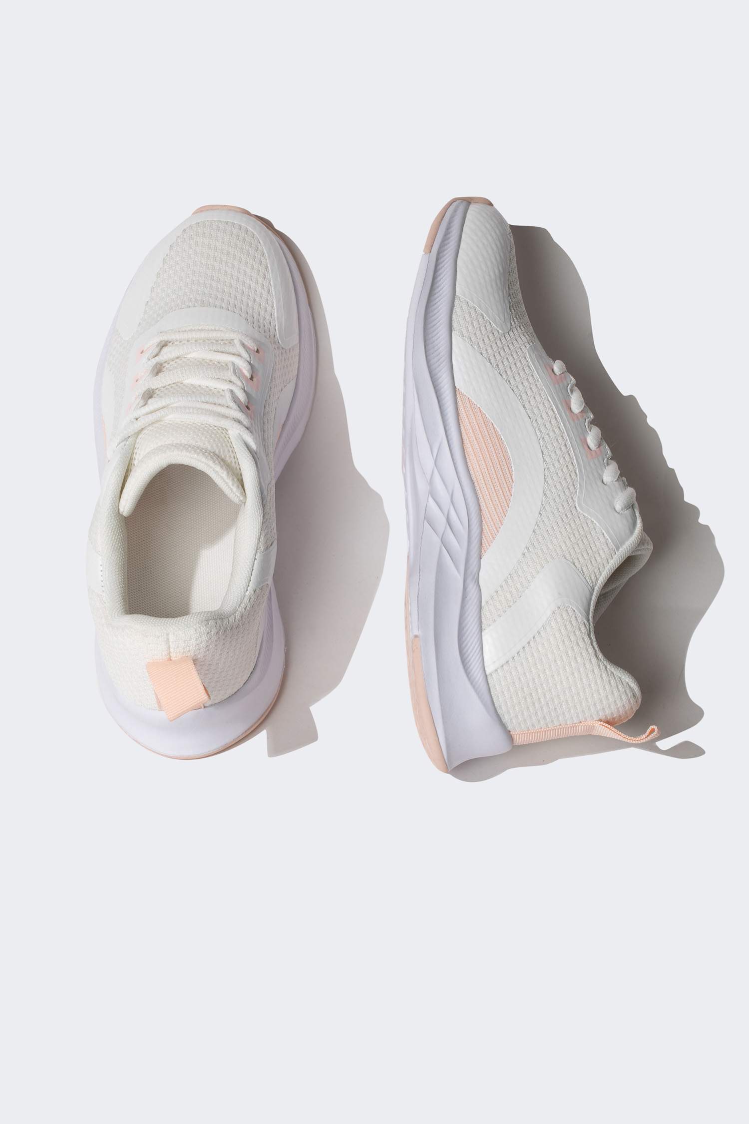 Woman Serrated Sole Sport shoes