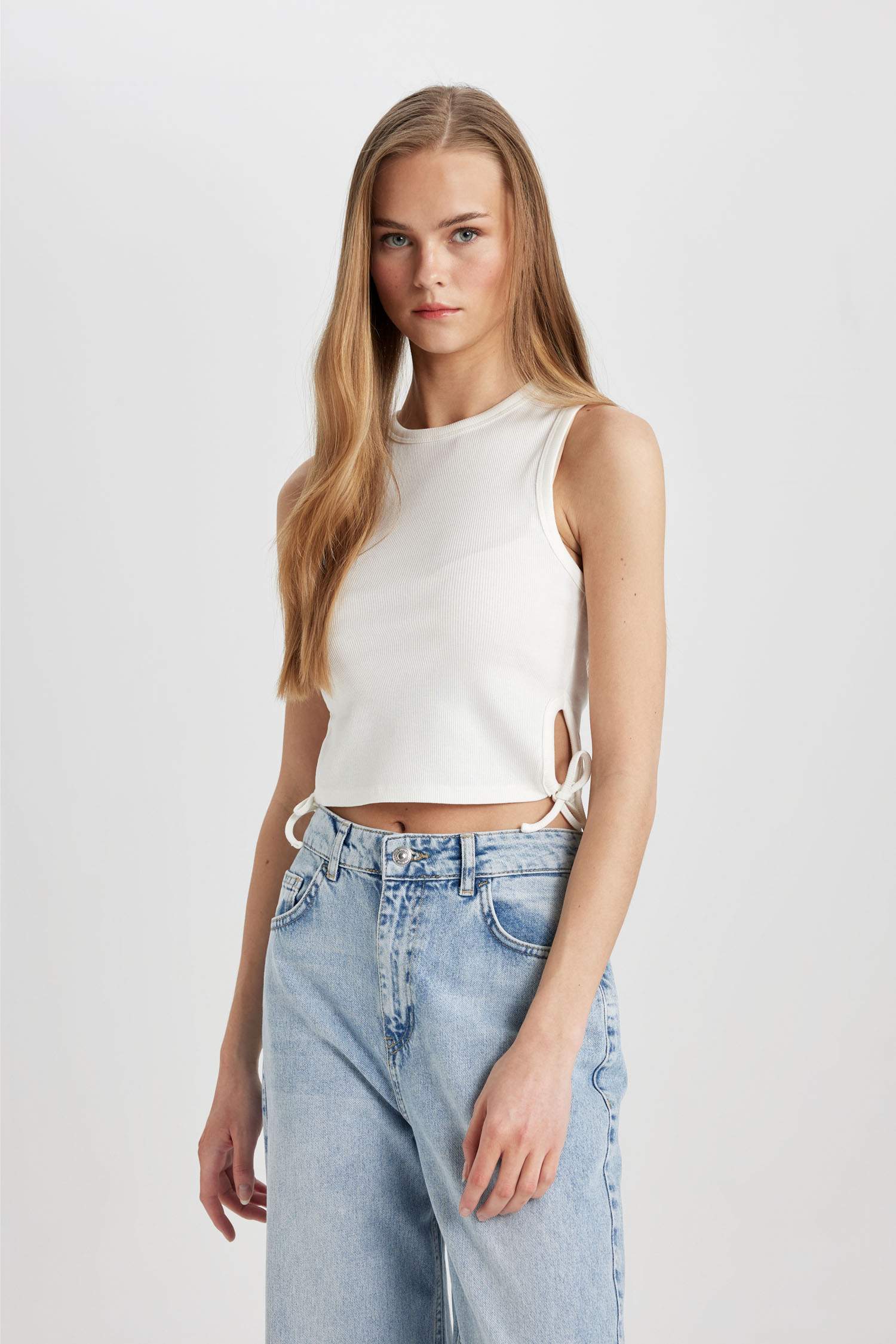 كروب توب مخطط مضلع سليم فيت بياقة مستديرة