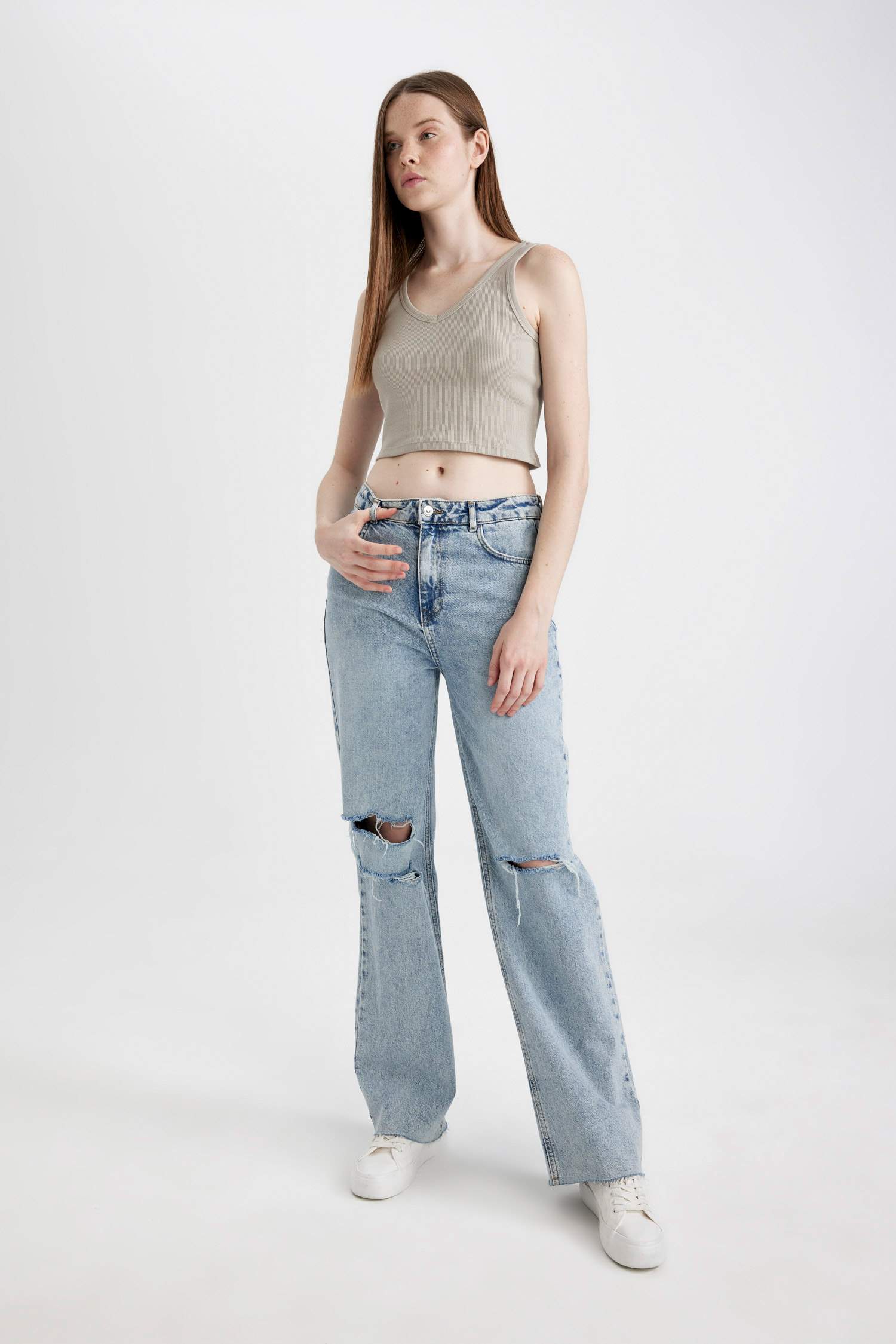 Fitted V Yaka Basic Düz Fitilli Kaşkorse Atlet