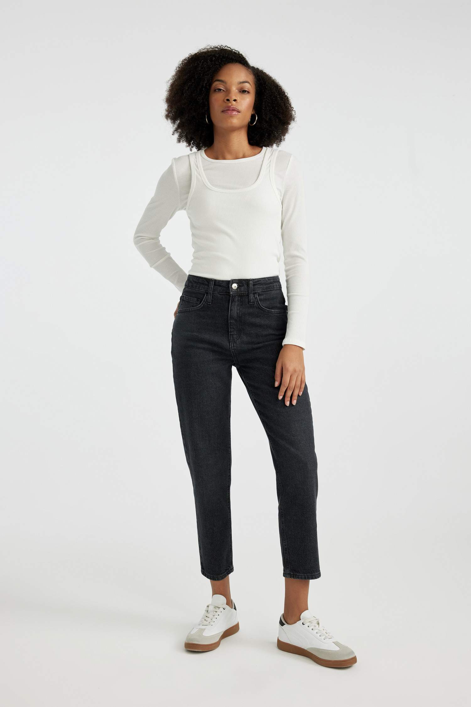 سروال جينز موم فيت طول الكاحل بخصر عالي