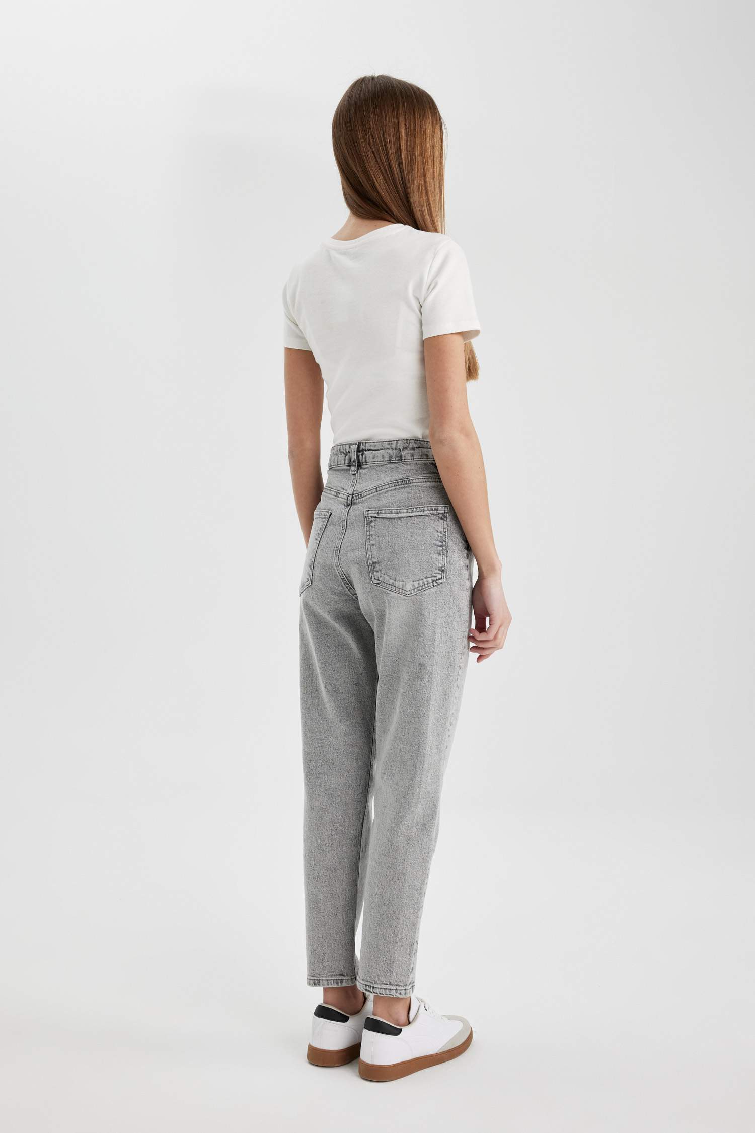 Lina Comfort Mom Fit Slim Leg Ankle Length Jeans