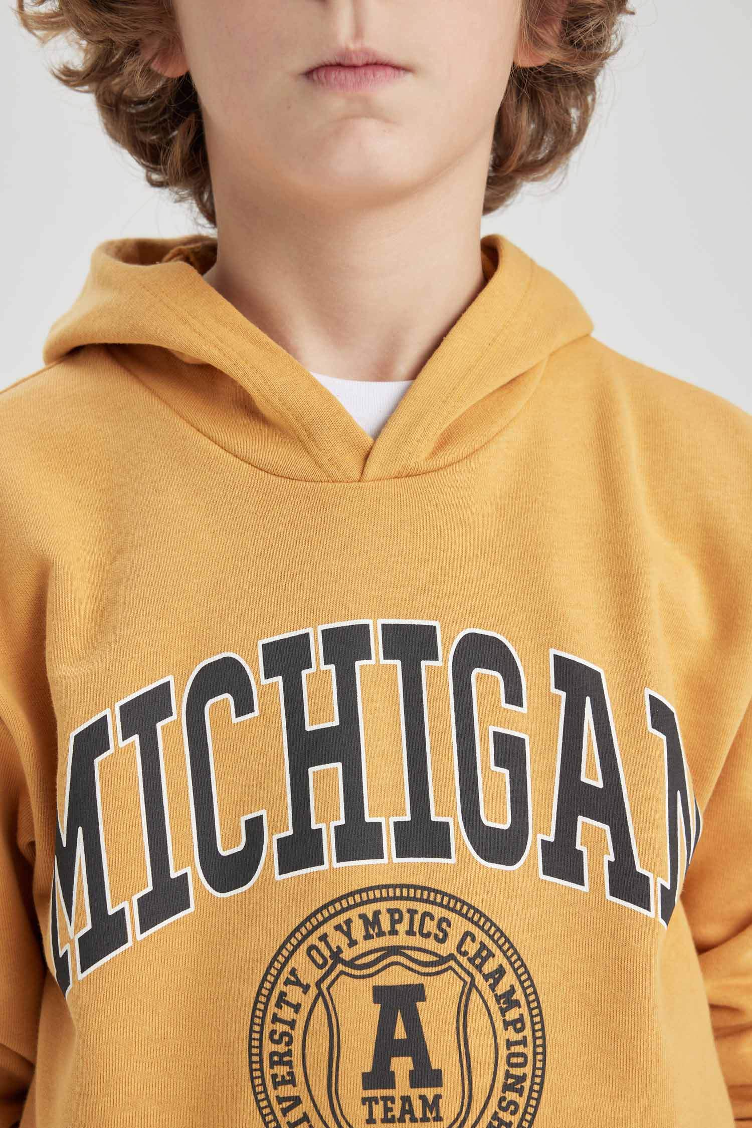 Boy Oversize Fit Hooded Sweatshirt