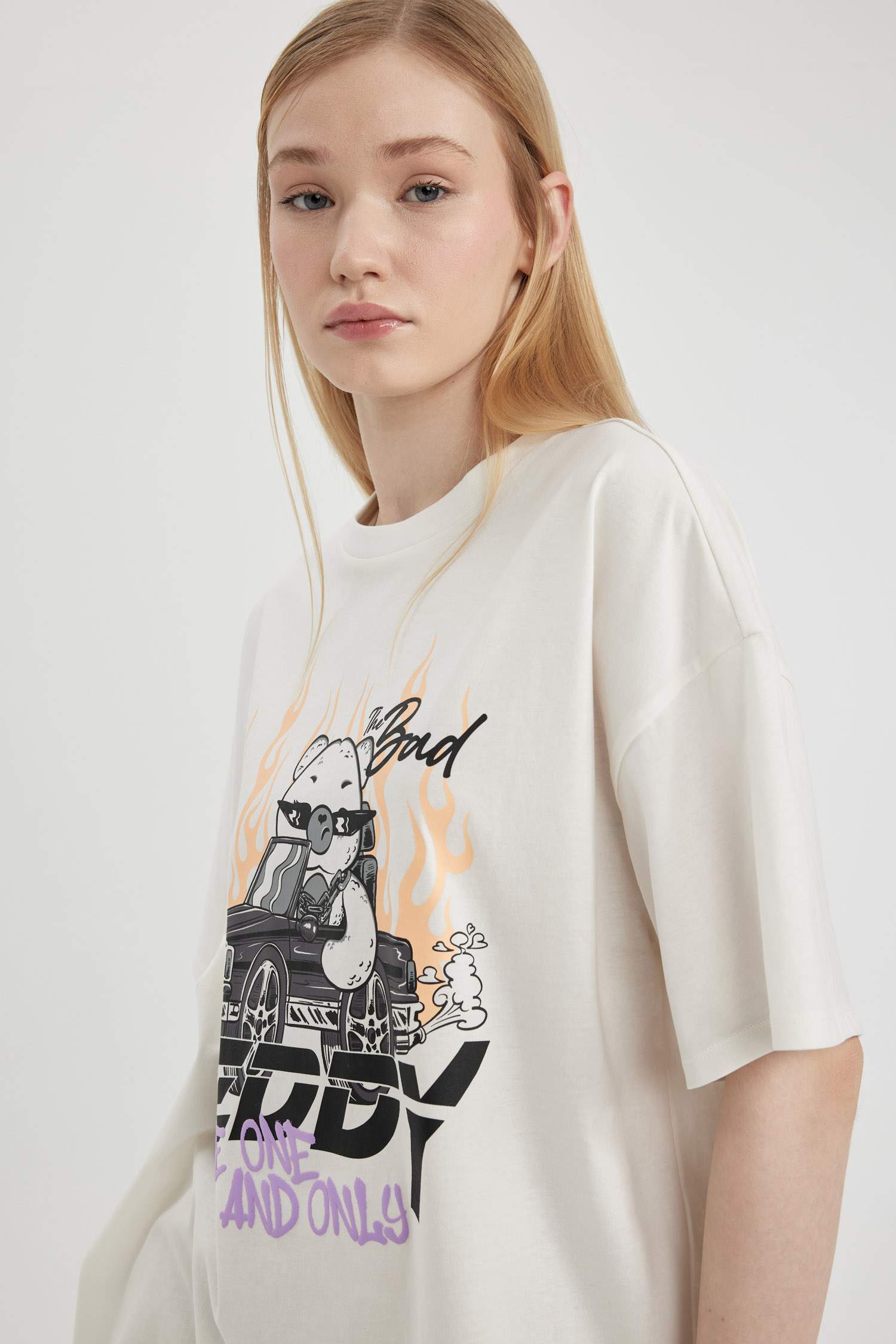 Oversize Fit Crew Neck Printed Short Sleeve T-Shirt