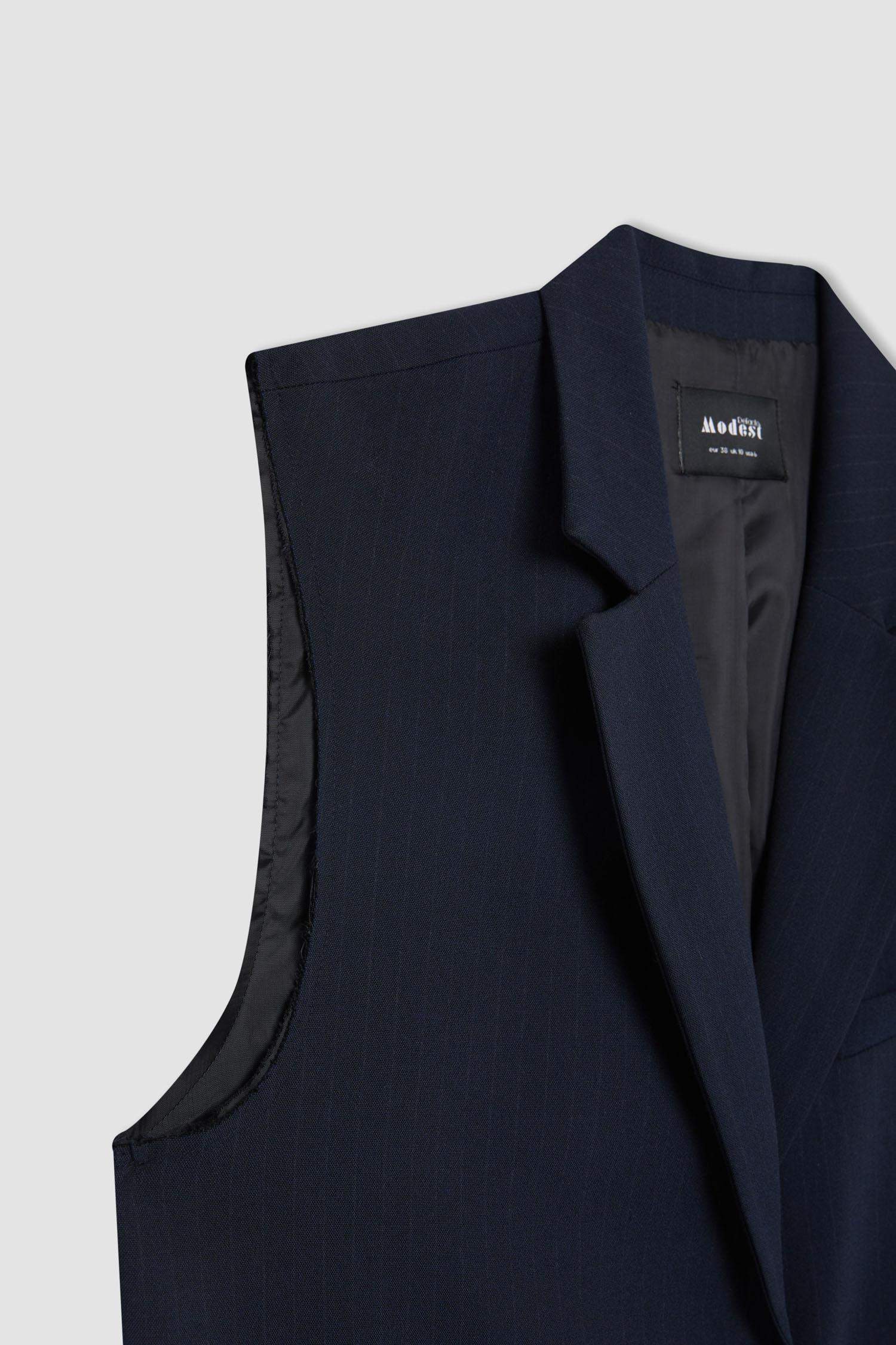 Классический жилет