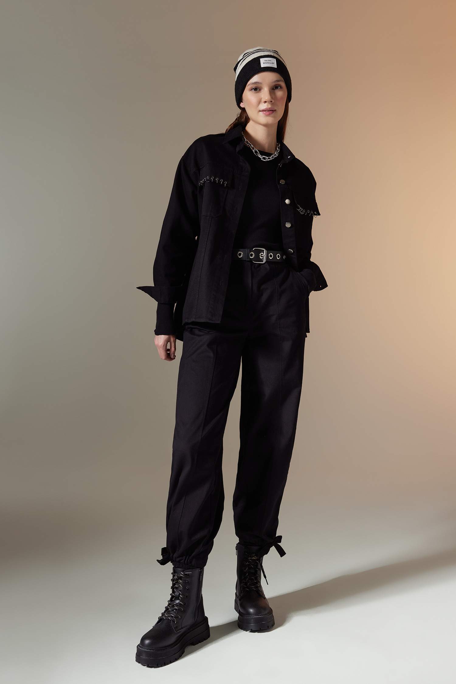 Beli Paçası Lastikli Geniş Paça Jogger Pantolon