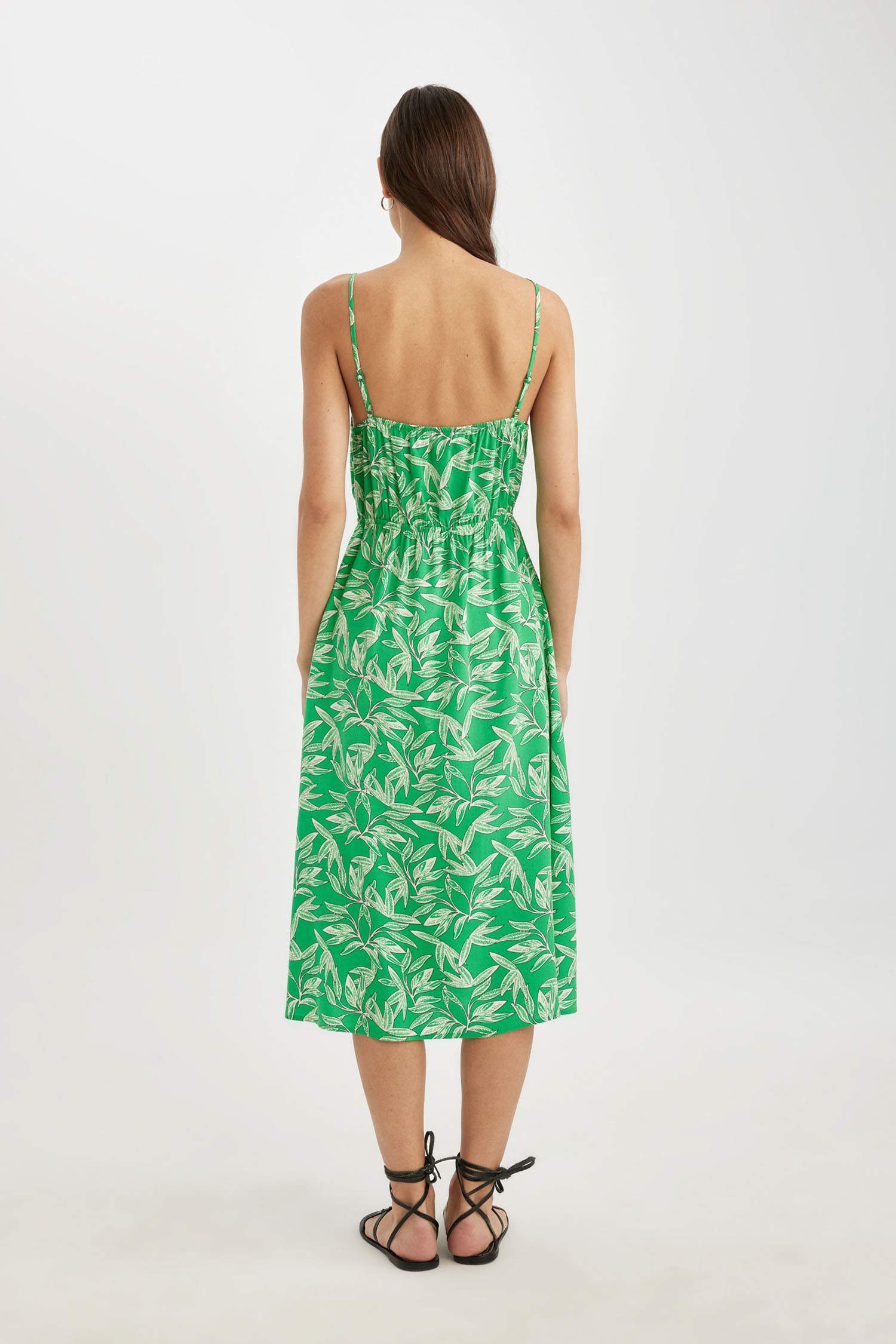 Robe Midi à Bretelles Fleuries à Col Carré