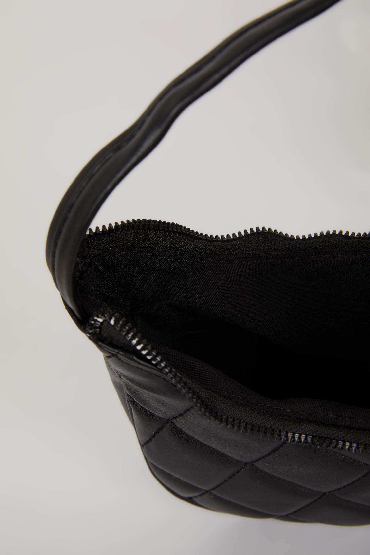 Woman Faux Leather Shoulder Bag