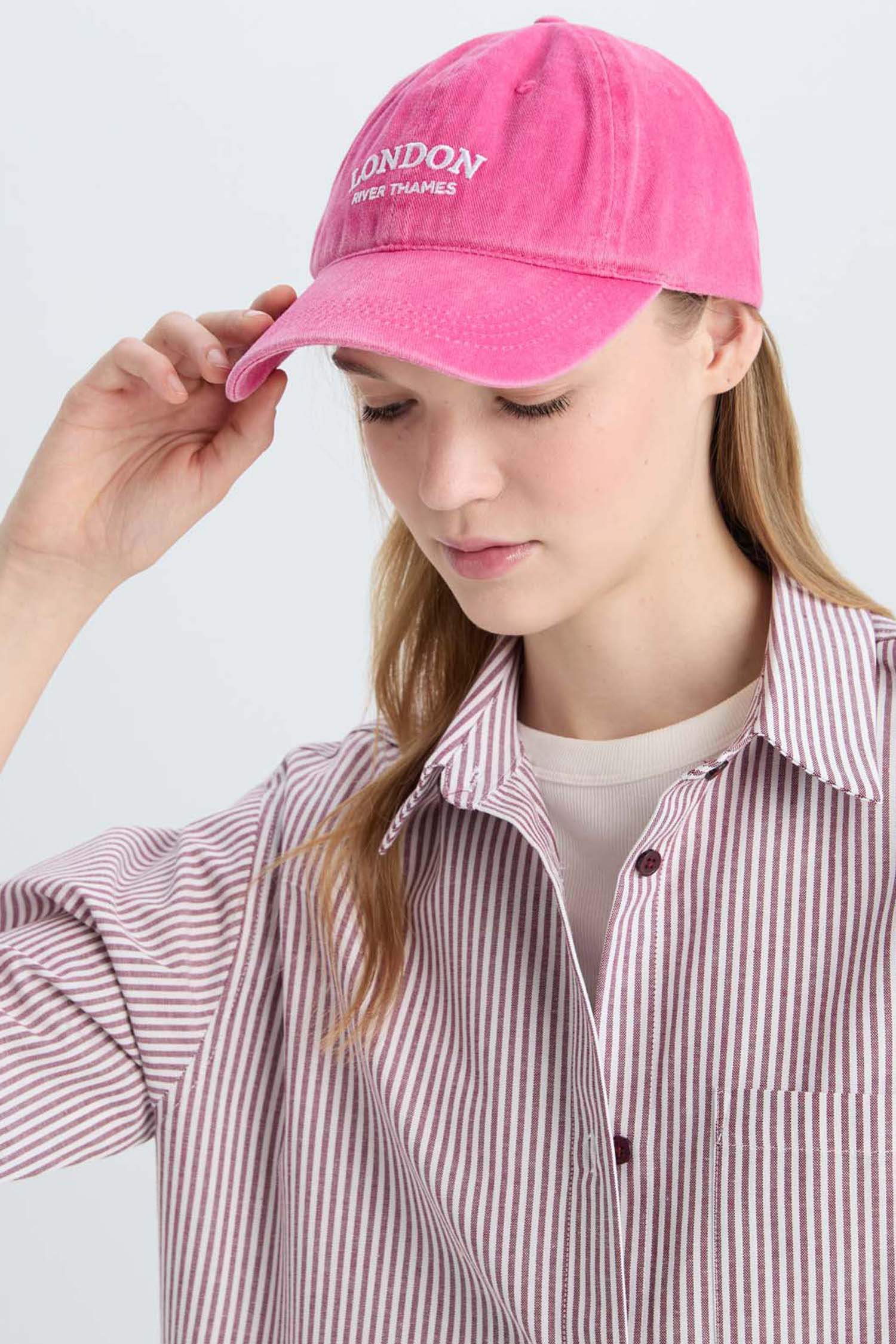 Woman Embroidered Denim Cap
