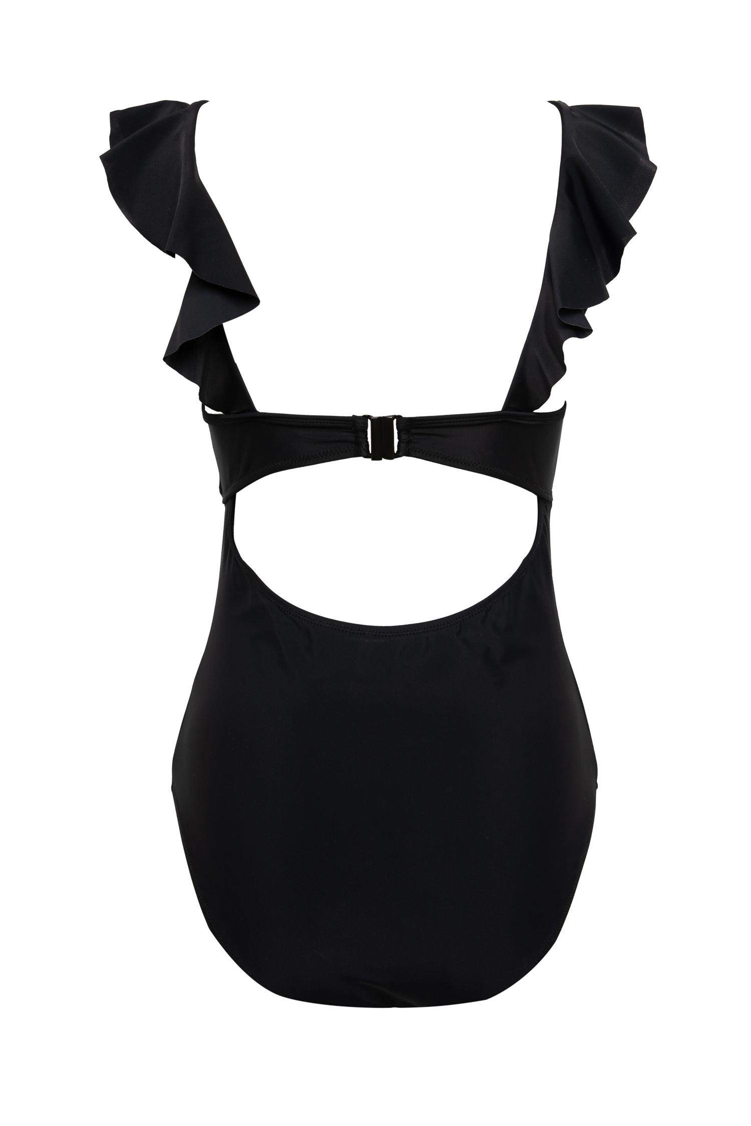 مايو قصة عادية من Fall In Love