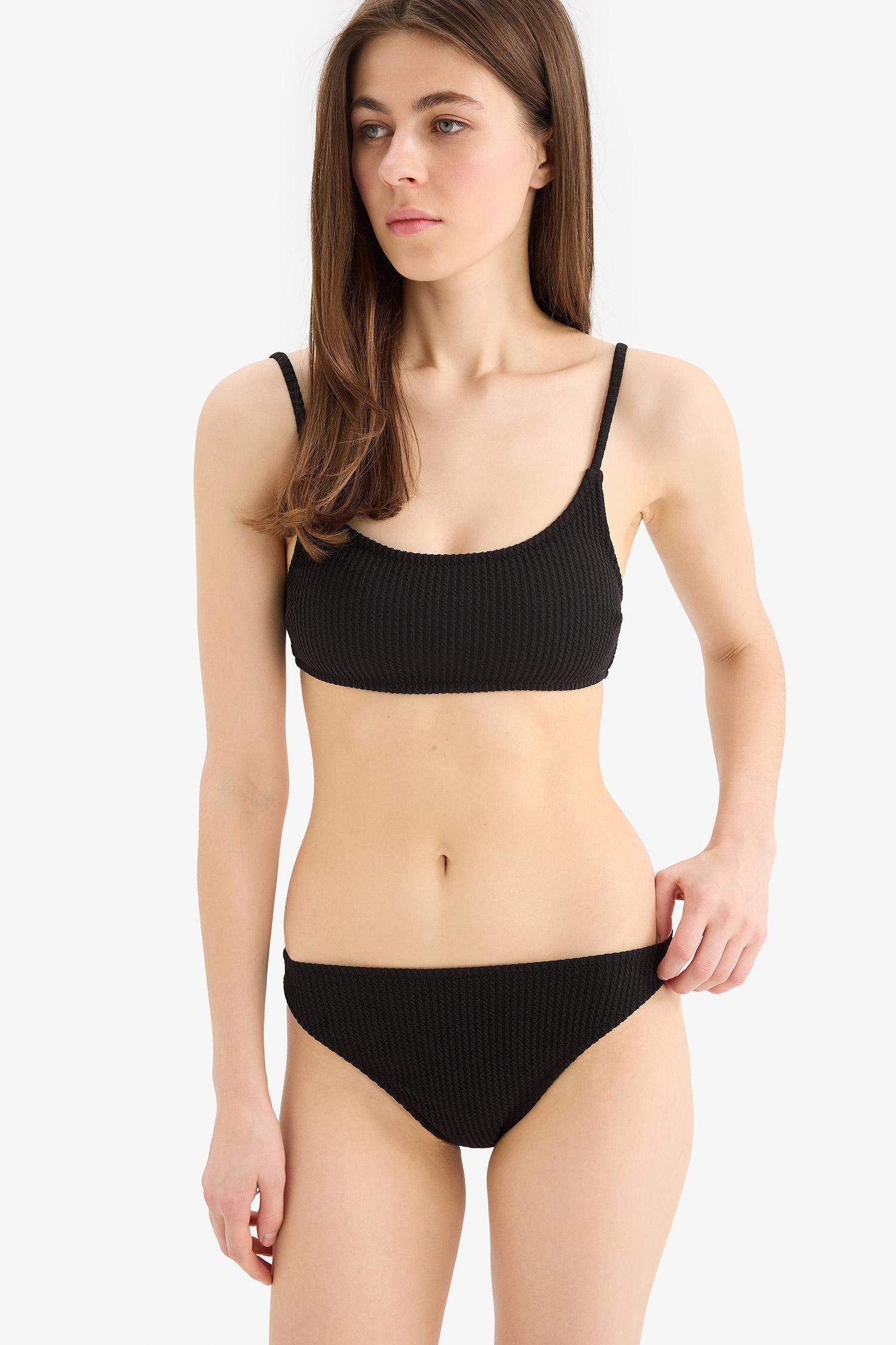 Fall in LoveRegular Fit Crepe Black Bikini Top