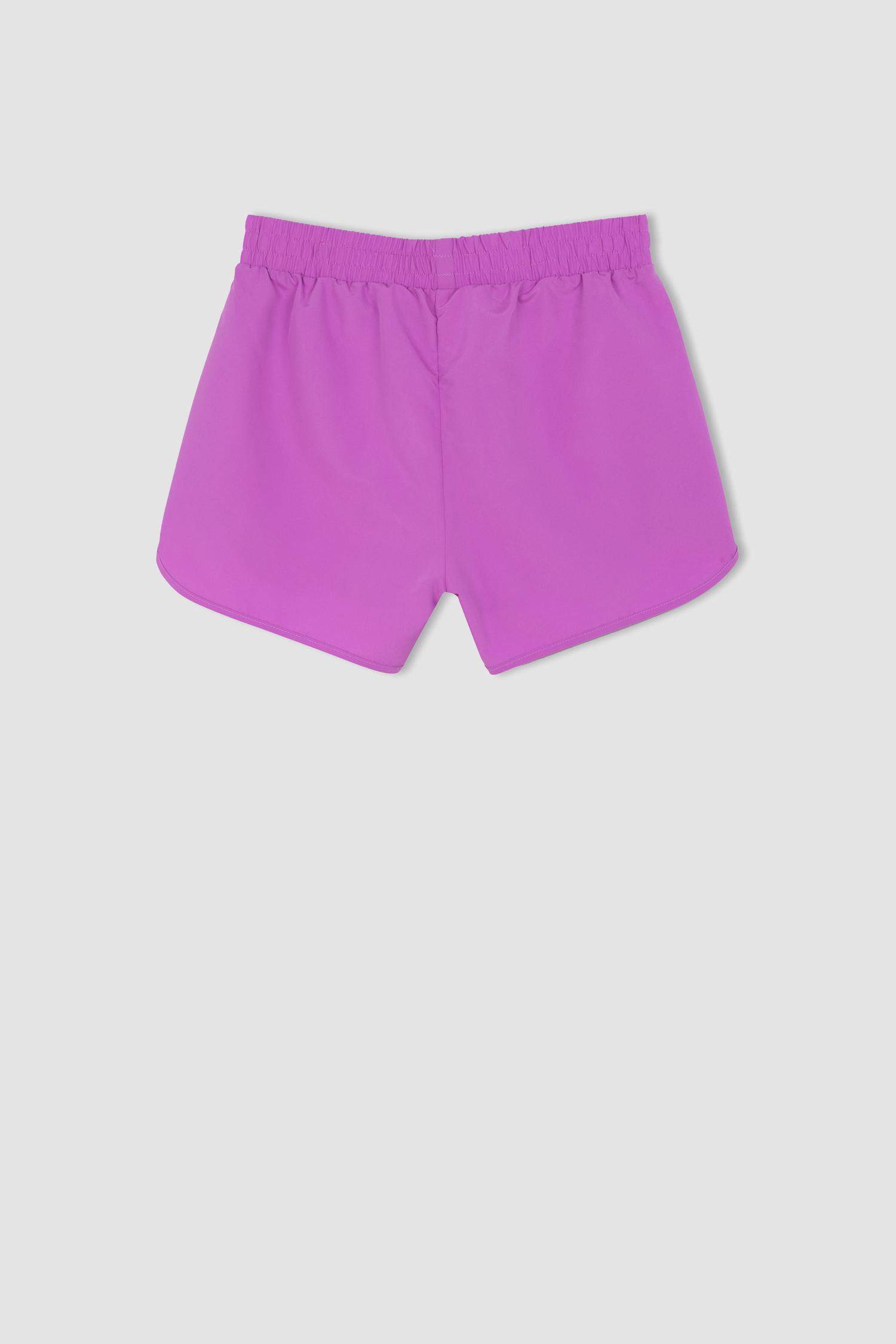 شورت بحر قصة عادية من Fall in Love