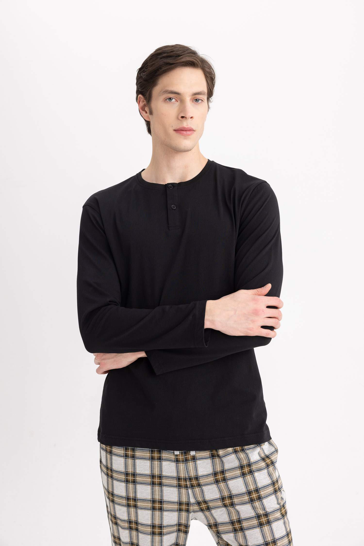 سيت بيجاما قصة عادية كم طويل - قطعتين