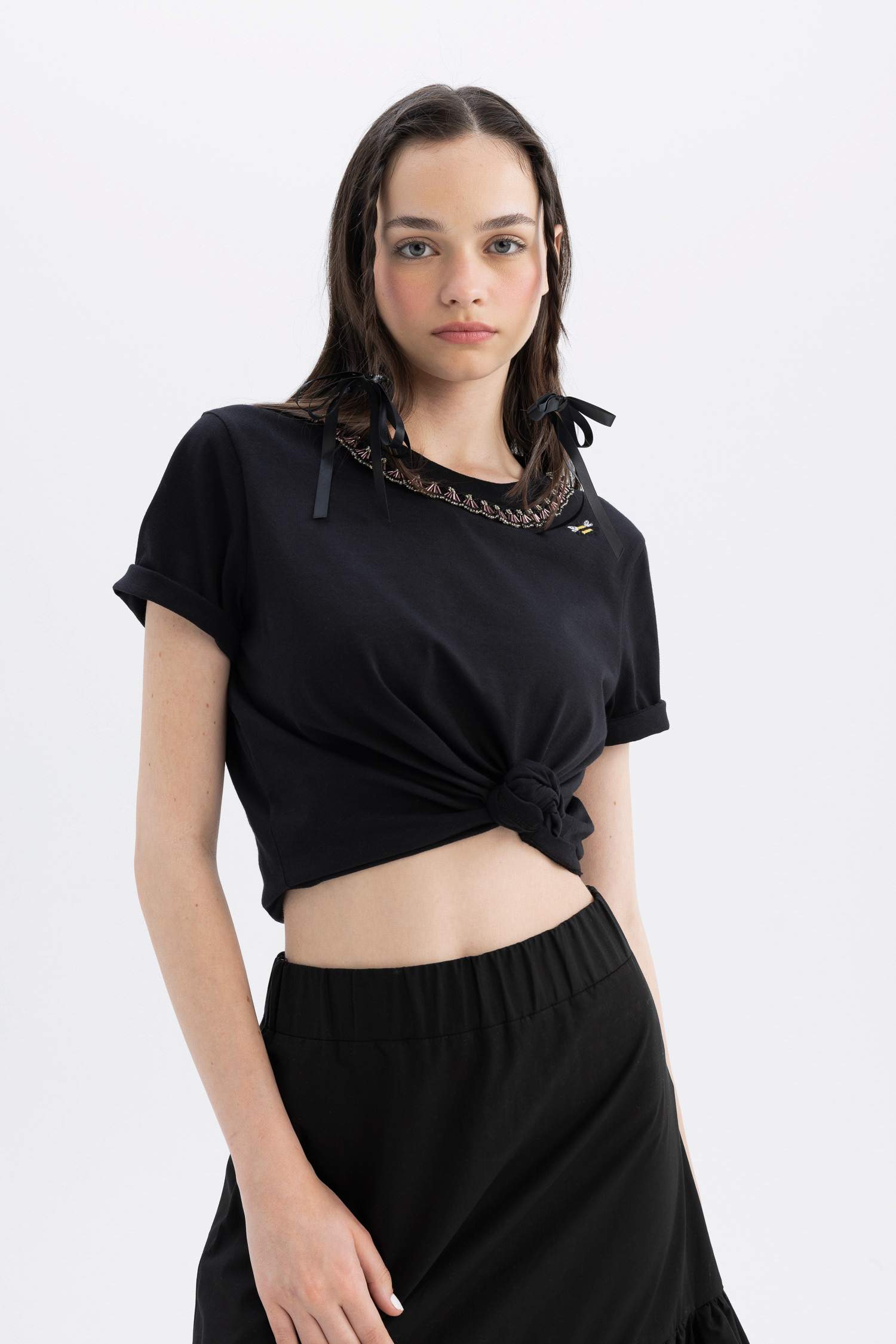 Lug Von Siga x DeFacto Bisiklet Yaka Yaka Baskılı Nakışlı Kısa Kollu Tişört