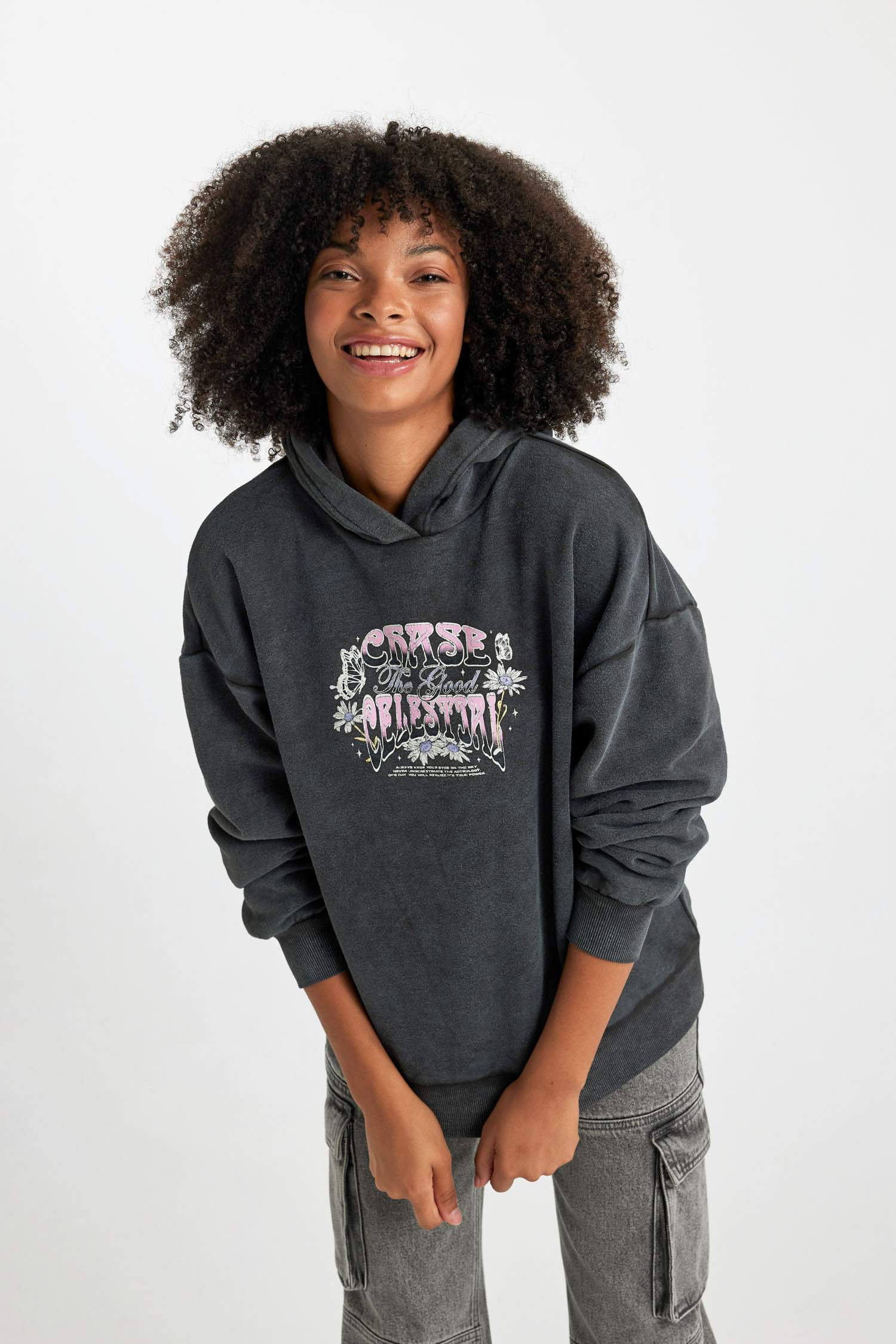 Oversize Geniş Kalıp Sırt Baskılı Kapüşonlu Soluk Yıkama Efektli Kalın Sweatshirt