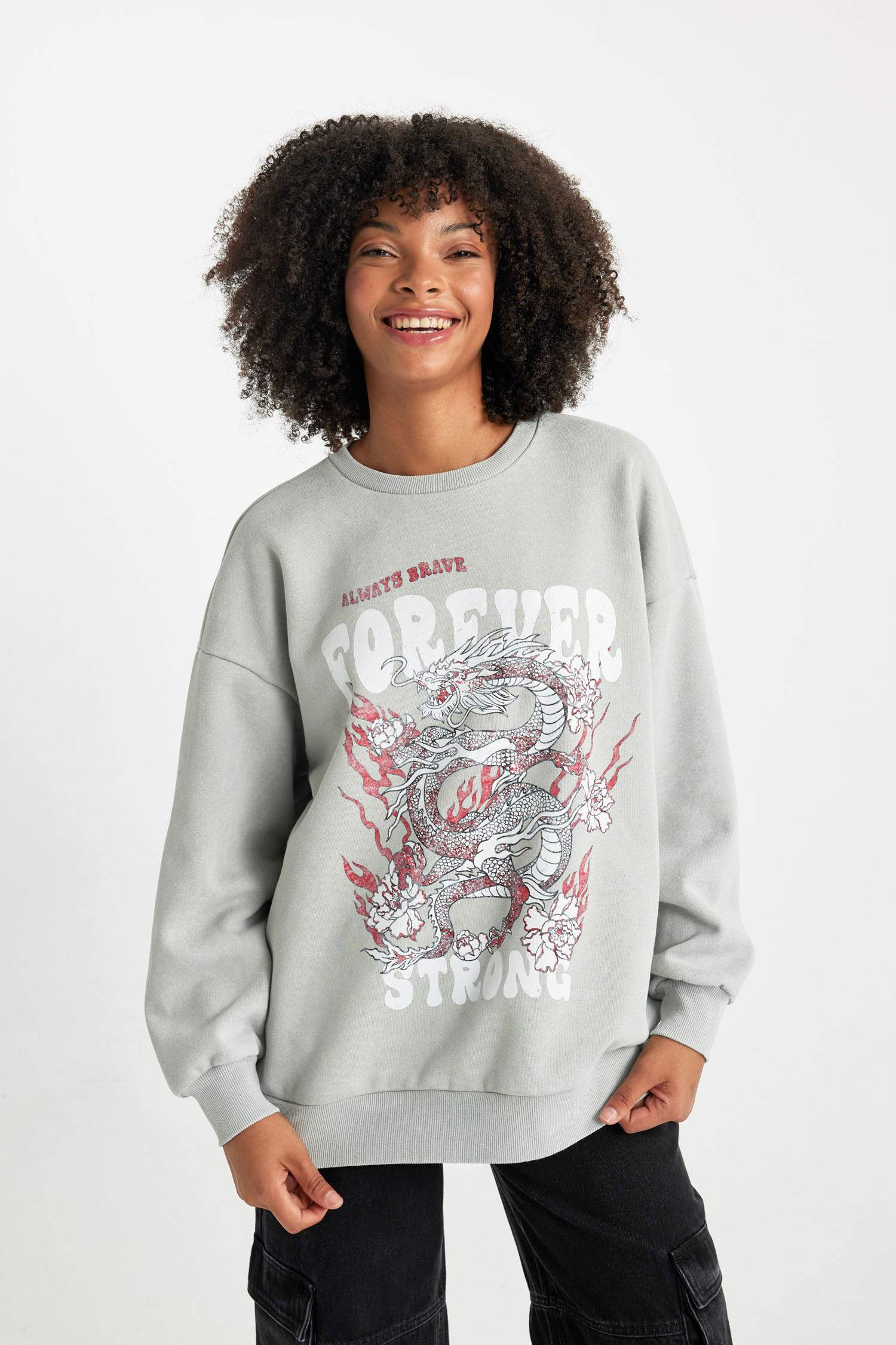 Oversize Fit Crew Neck Printed Faded Wash Effect Thick Sweatshirt