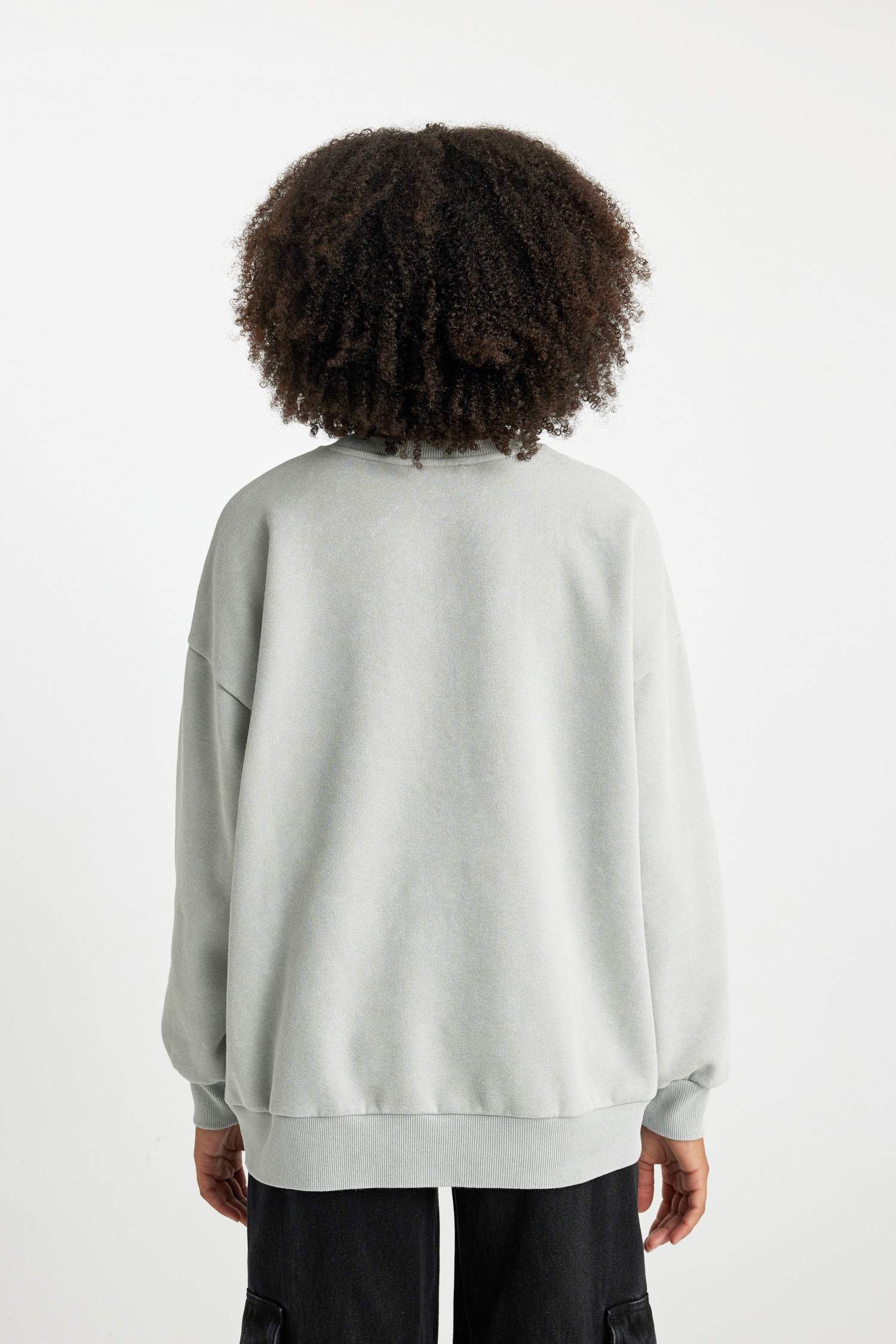 Oversize Fit Crew Neck Printed Faded Wash Effect Thick Sweatshirt