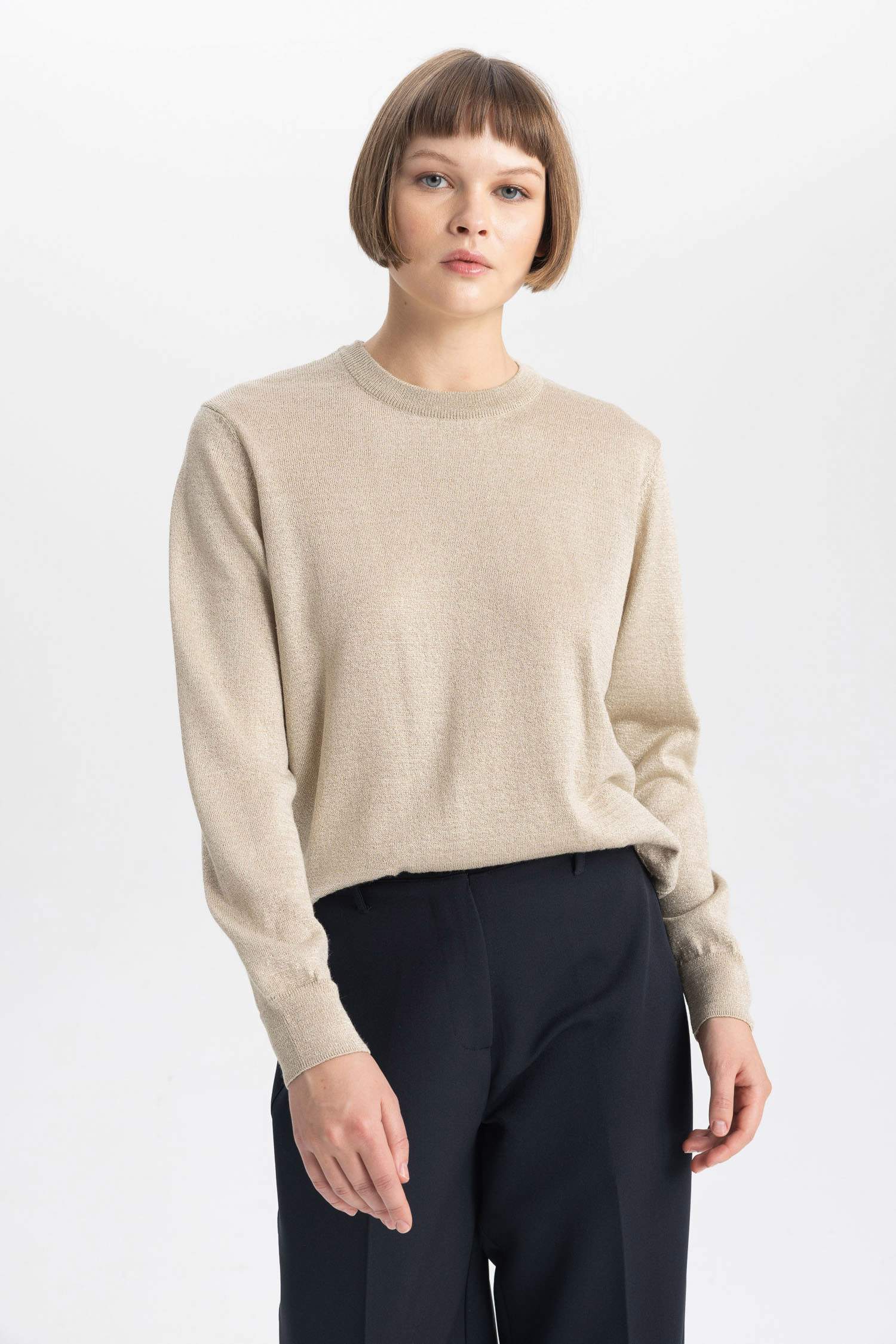 بلوفر تريكو قصة عادية قماش لامع