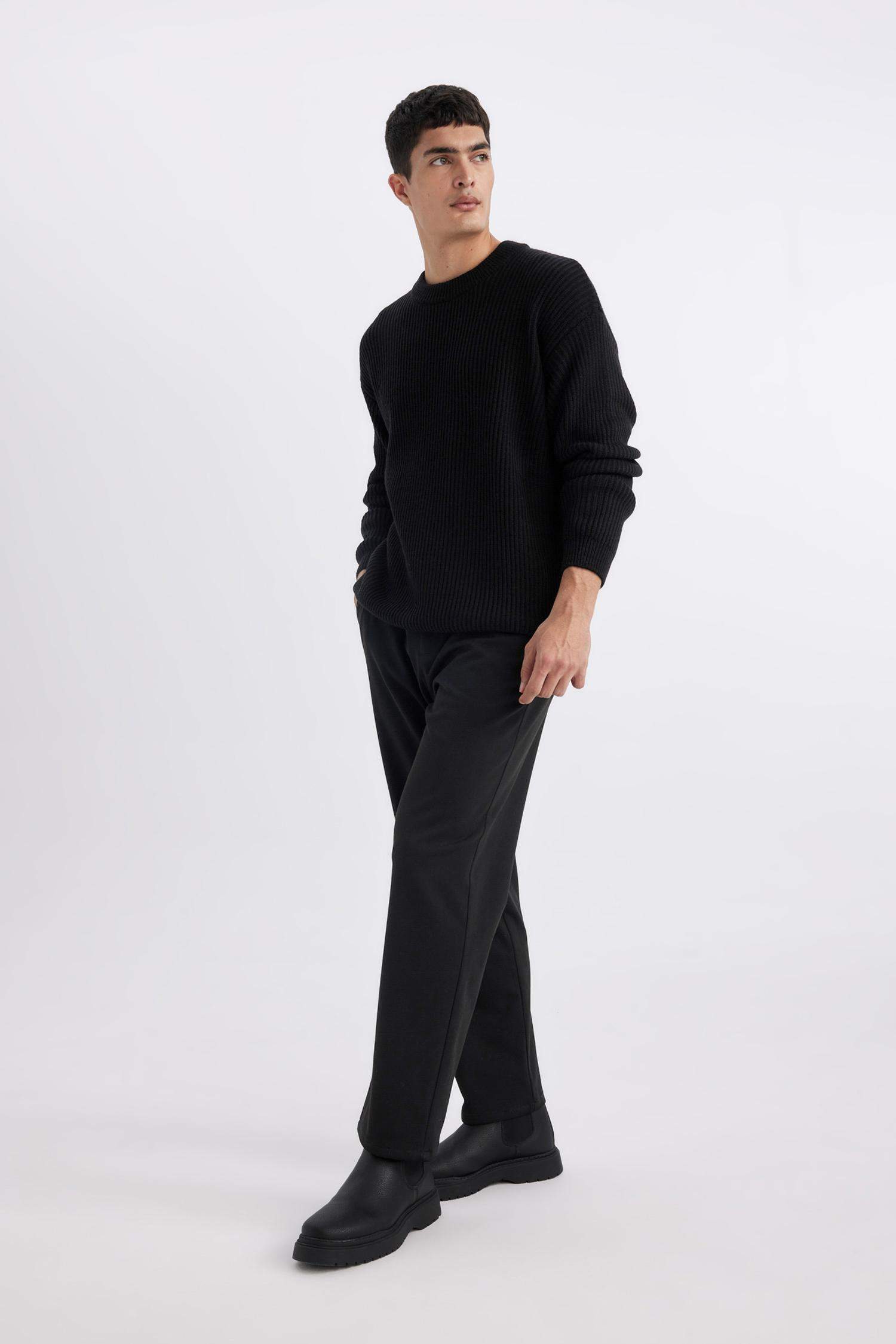 Relax Fit Regular Hem Trousers