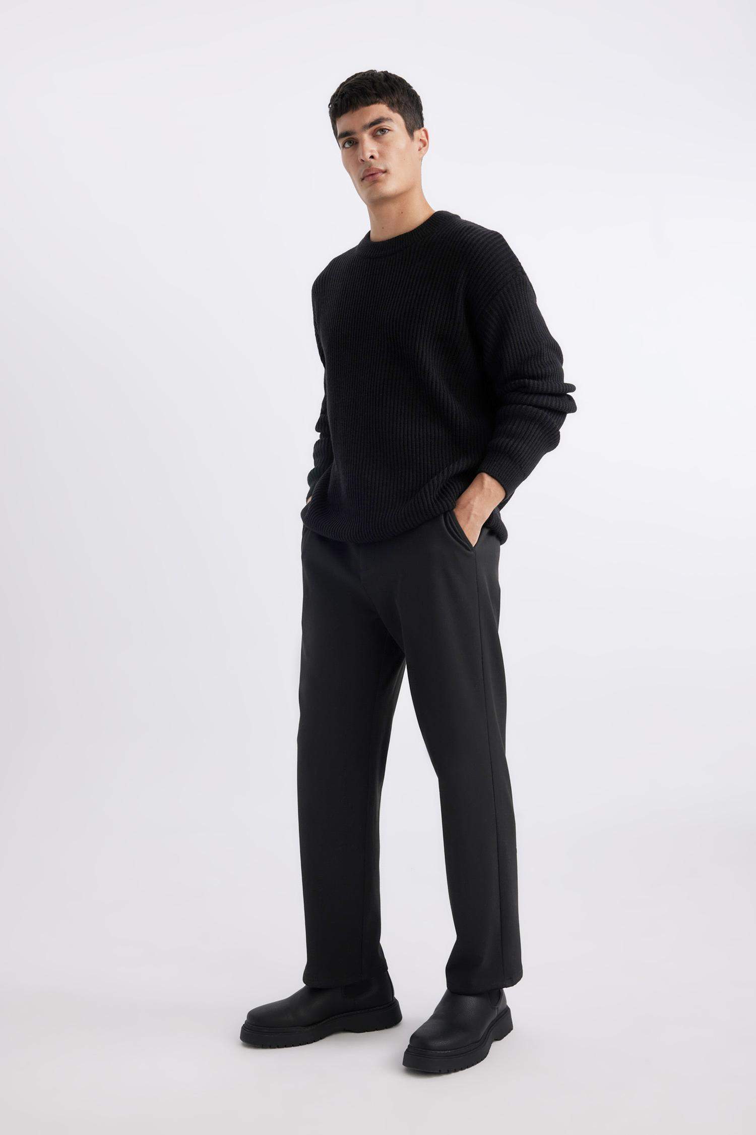 Relax Fit Regular Hem Trousers