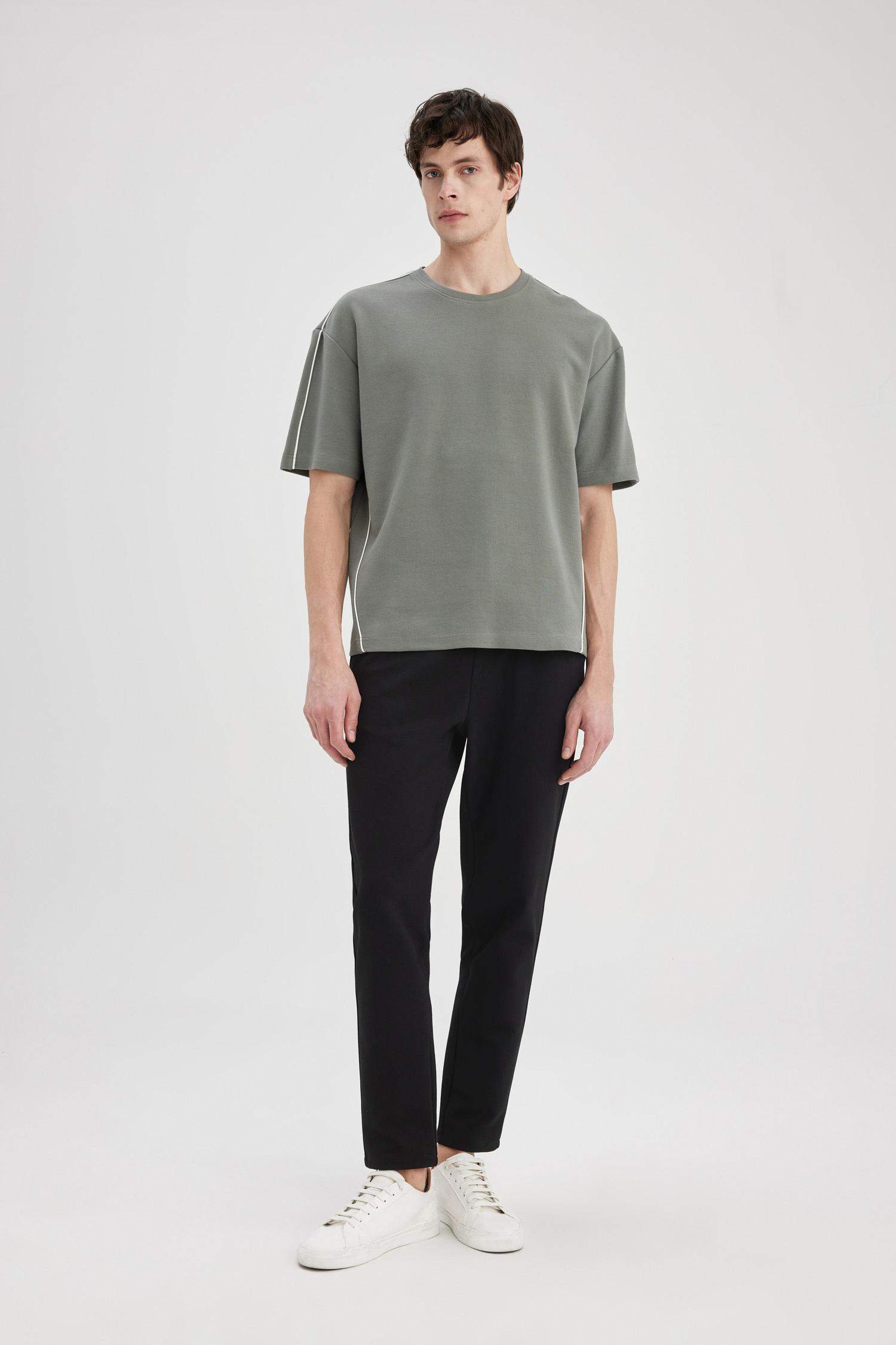 Oversize Fit Crew Neck Textured T-Shirt