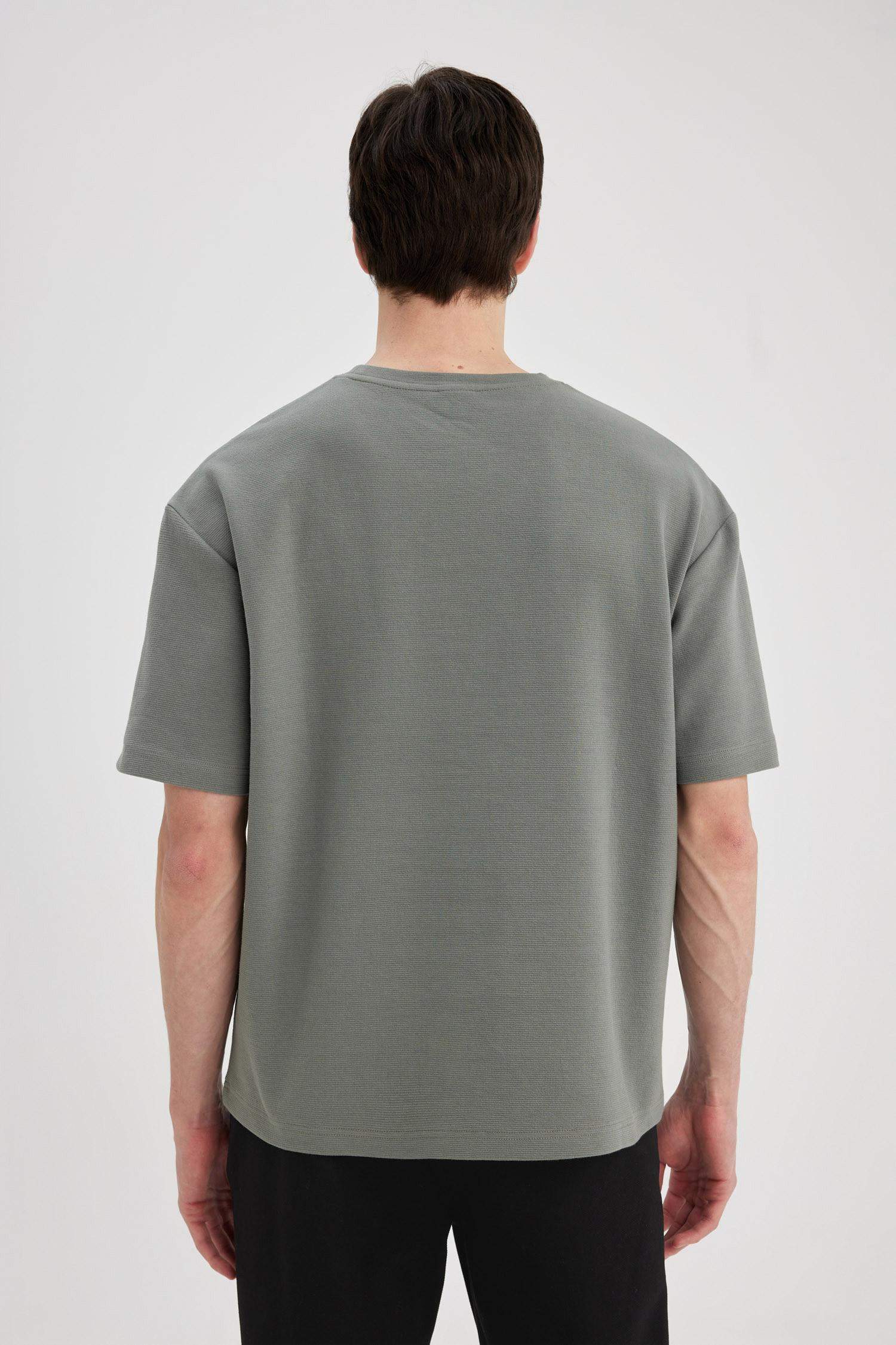 Oversize Fit Crew Neck Textured T-Shirt