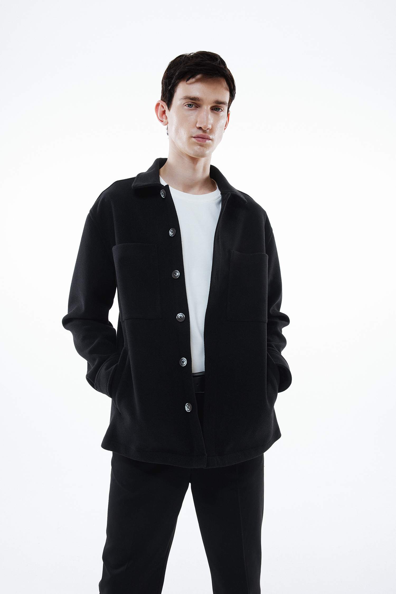 قميص قصة مريحة بياخة بولو بجيب ذو مظهر صوفي