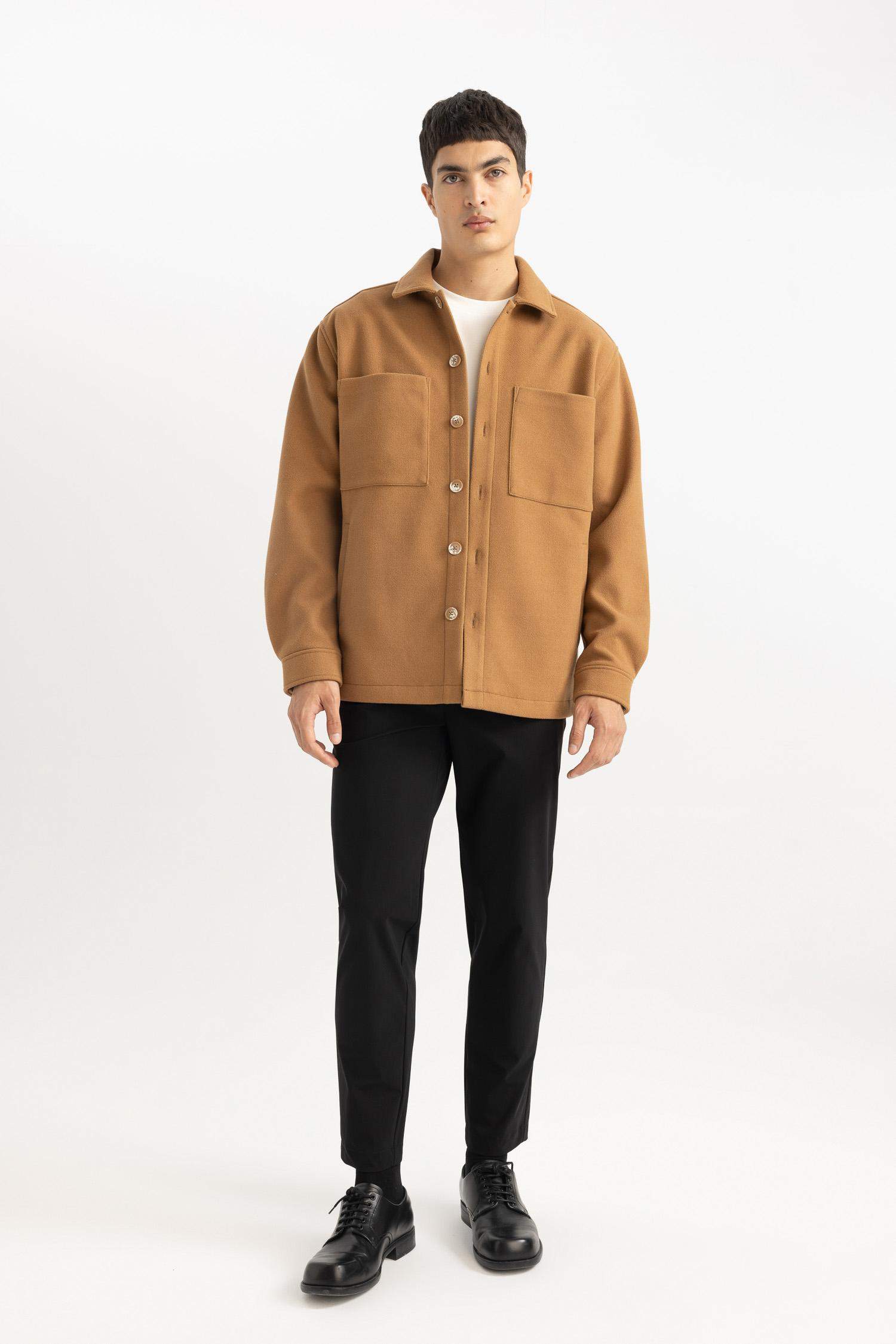 قميص قصة مريحة بياخة بولو بجيب ذو مظهر صوفي