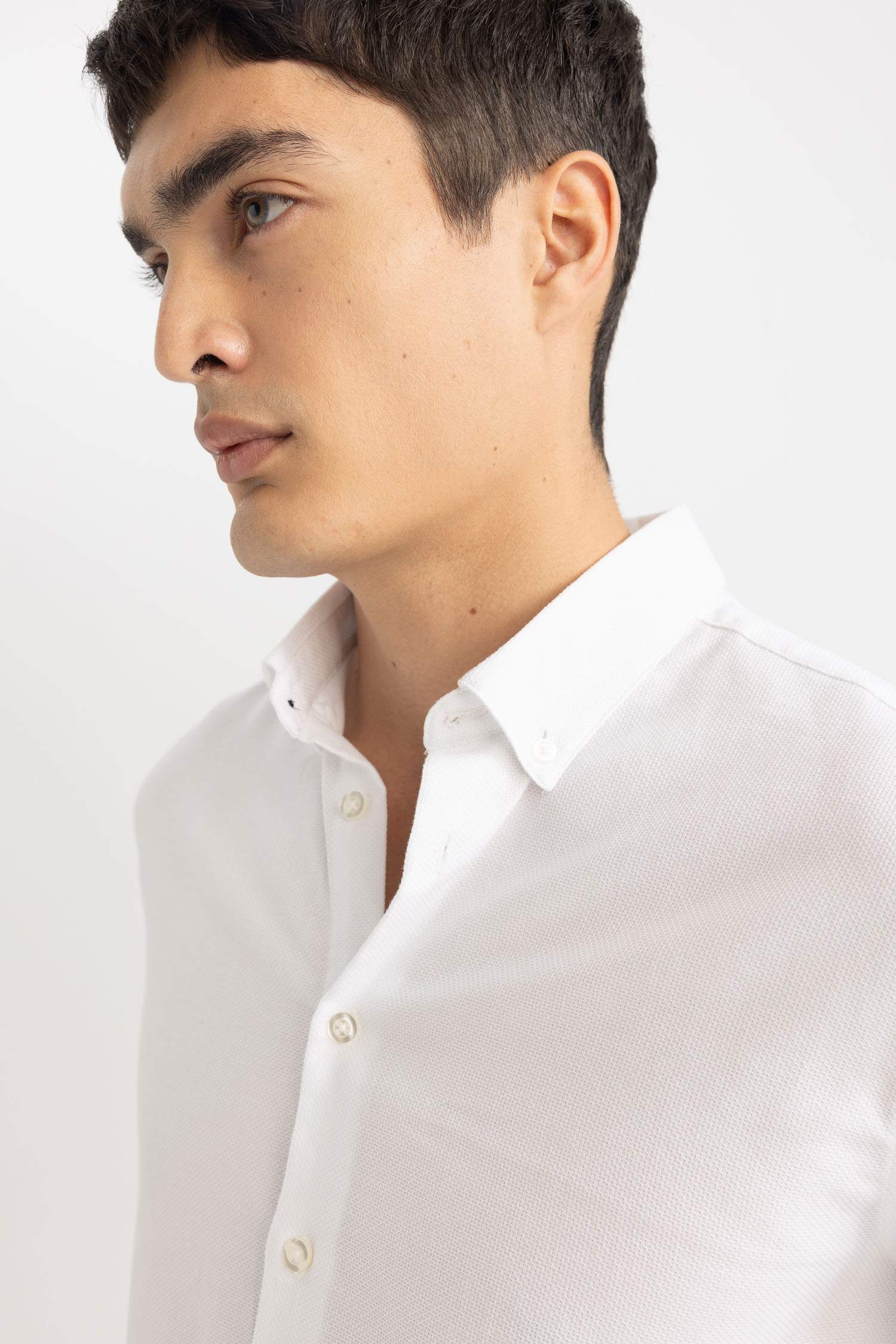 %100 Pamuk Beyaz Modern Fit Polo Yaka Petek Dokulu Basic Düz Uzun Kollu Gömlek