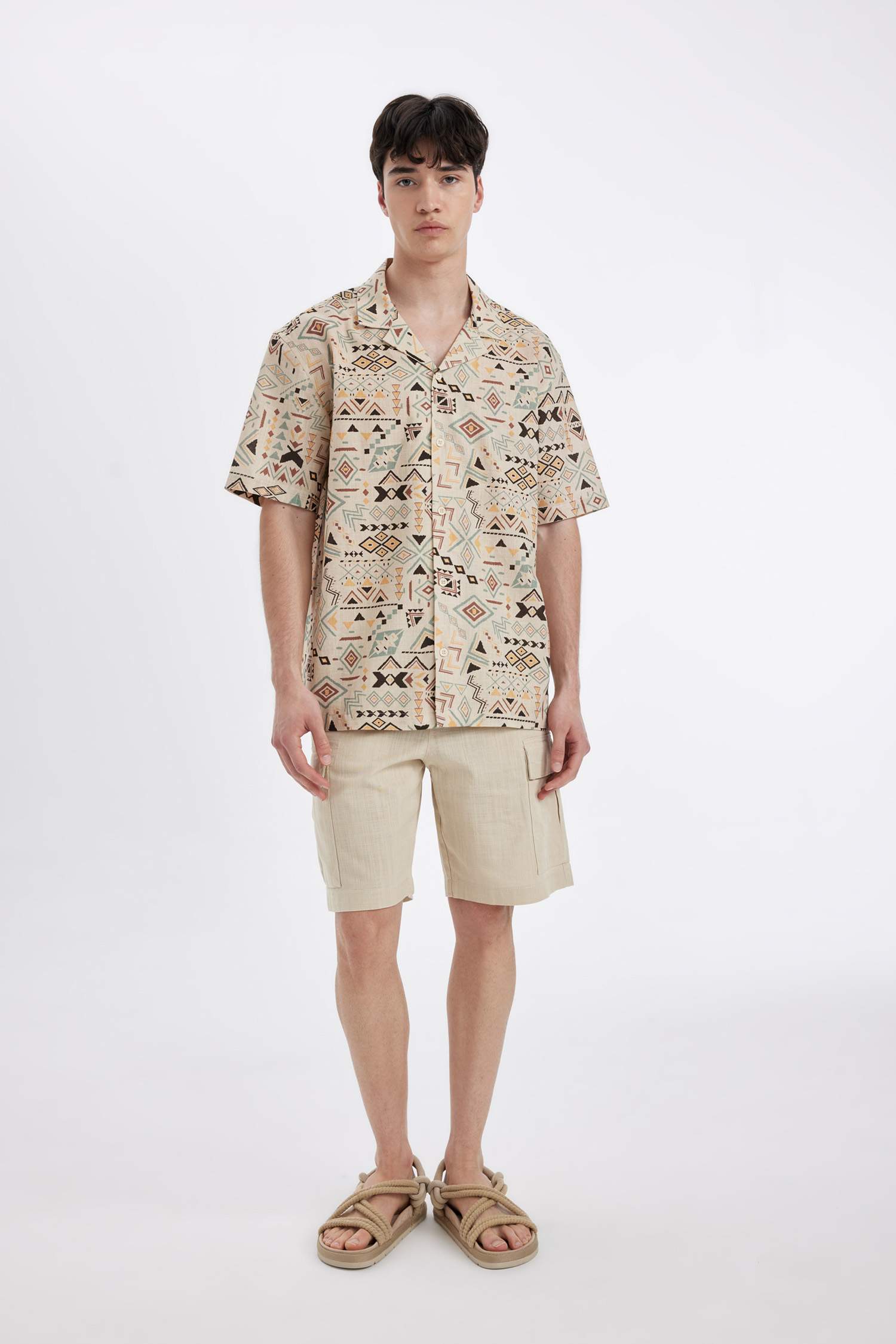 قميص قطن بنمط عرقي قصة عادية بياخة عالية