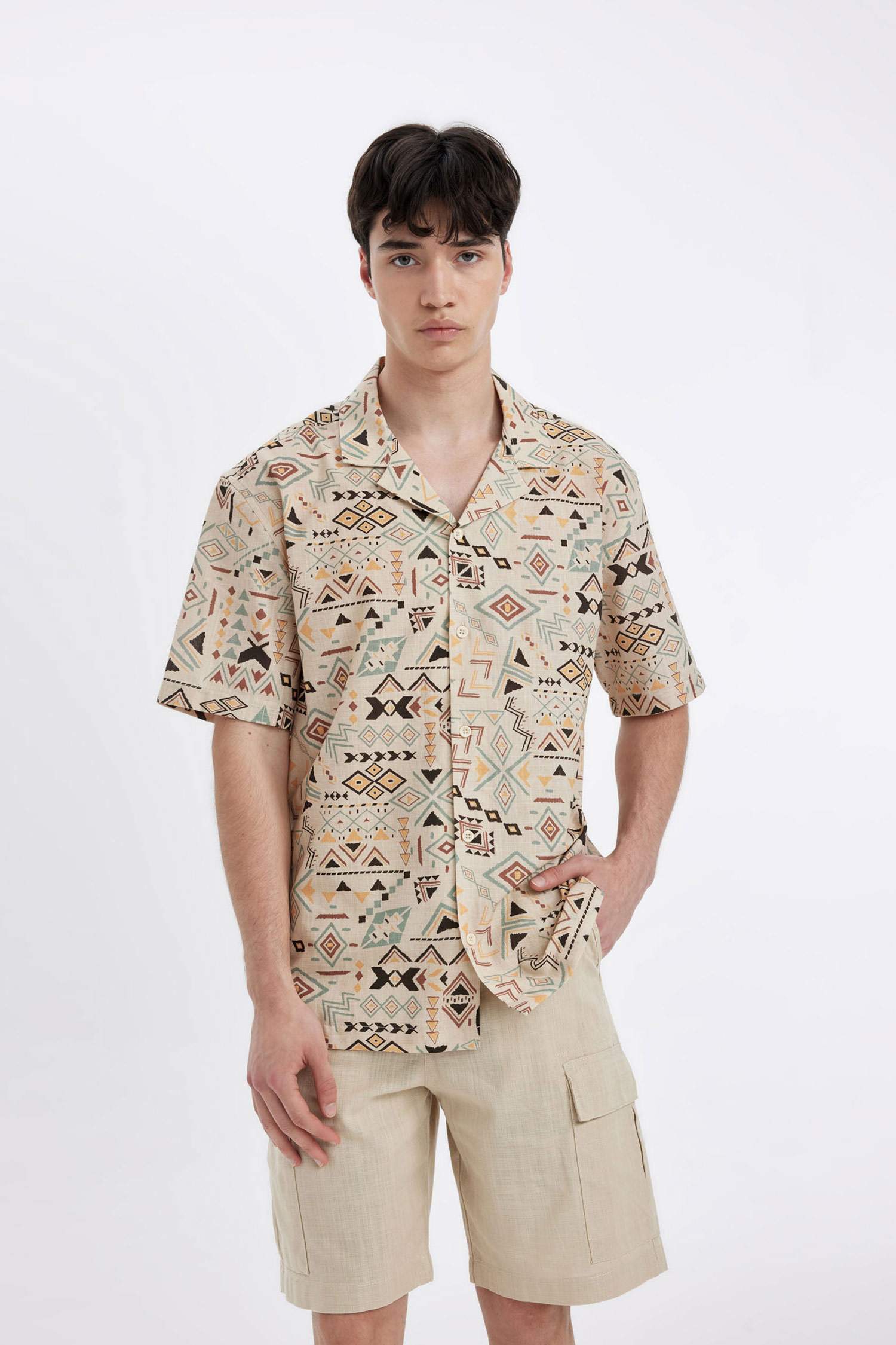 قميص قطن بنمط عرقي قصة عادية بياخة عالية