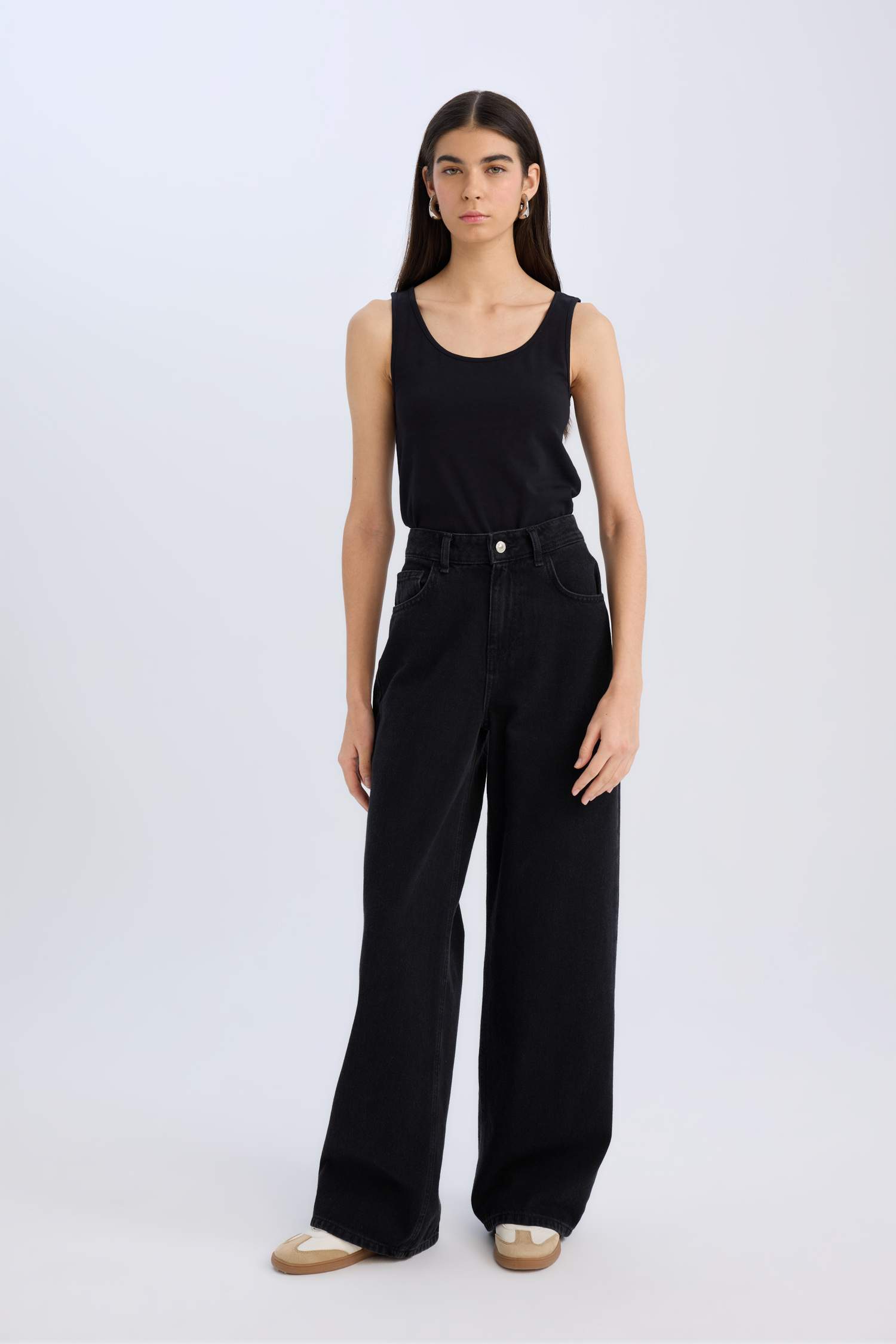 Slim Fit Dar Kesim Basic Düz Yuvarlak Yaka Atlet