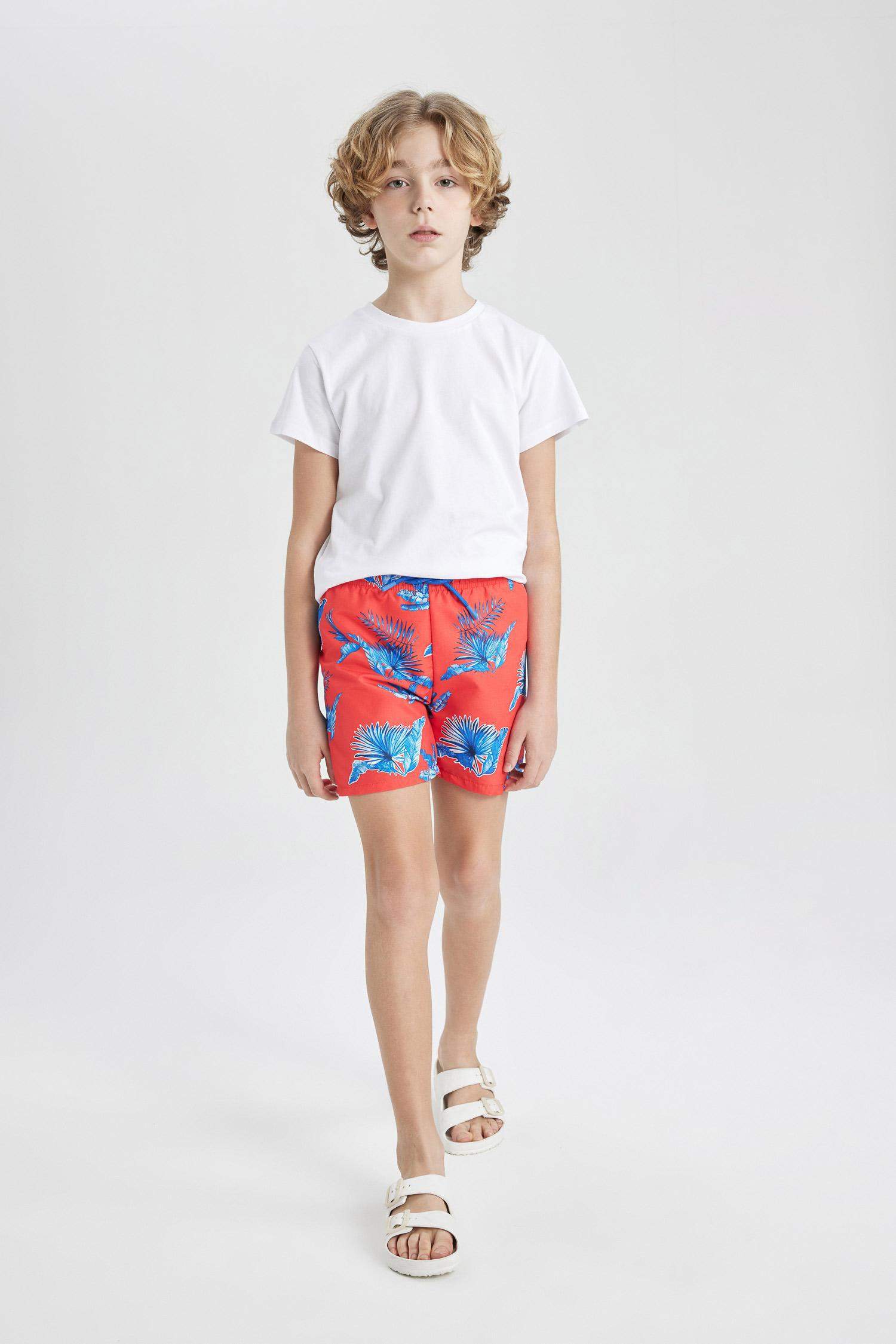 شورت بحر اولادي أحمر قصة عادية منقوش