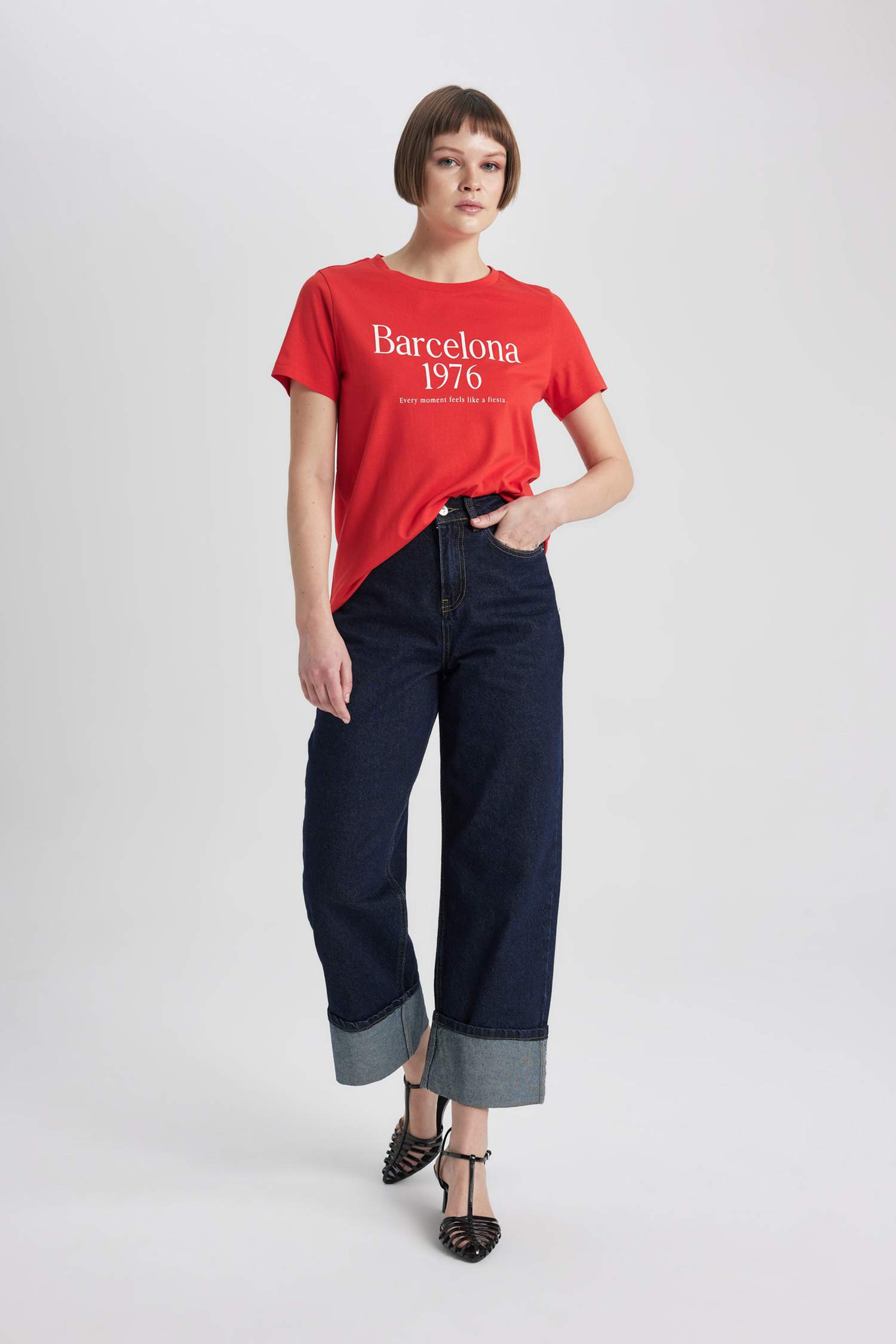 дөңгелек жаға слоган супрема мақтасы Қысқа жеңді футболка