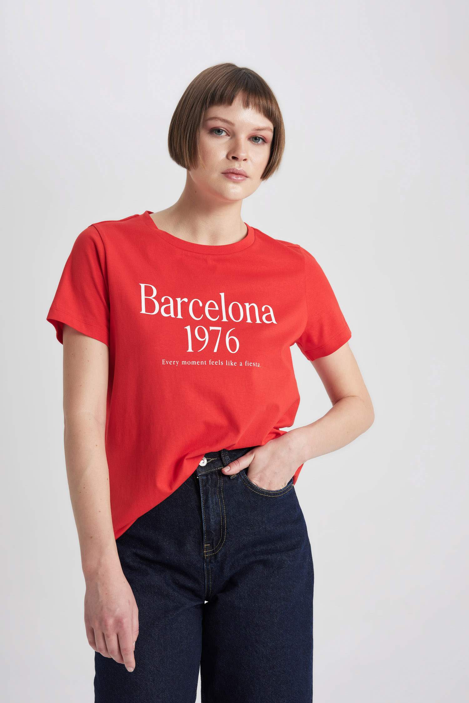 дөңгелек жаға слоган супрема мақтасы Қысқа жеңді футболка