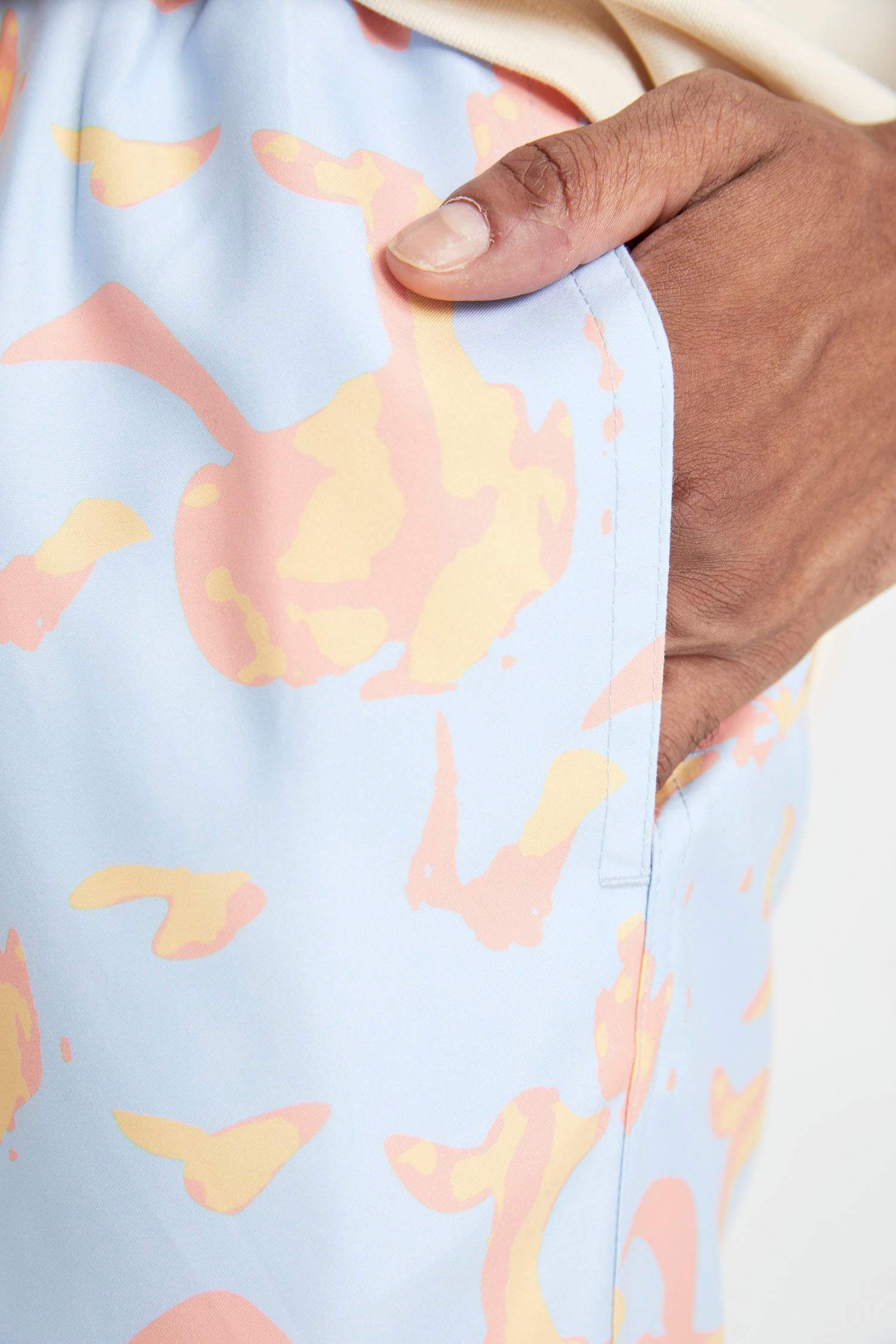 شورت بحر قصير قصة عادية