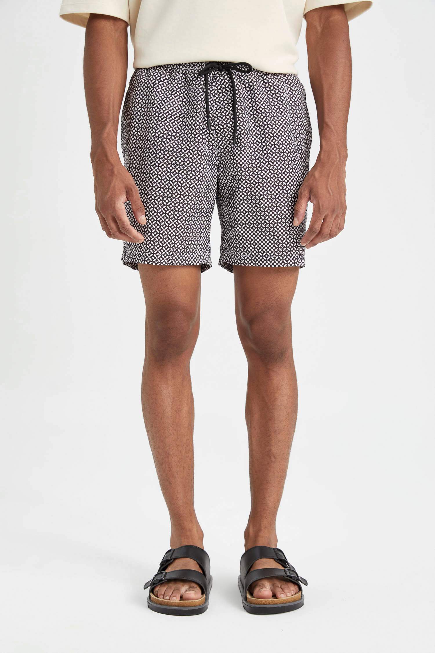 Regular Fit Patterned Mesh Lined Short Swim Shorts