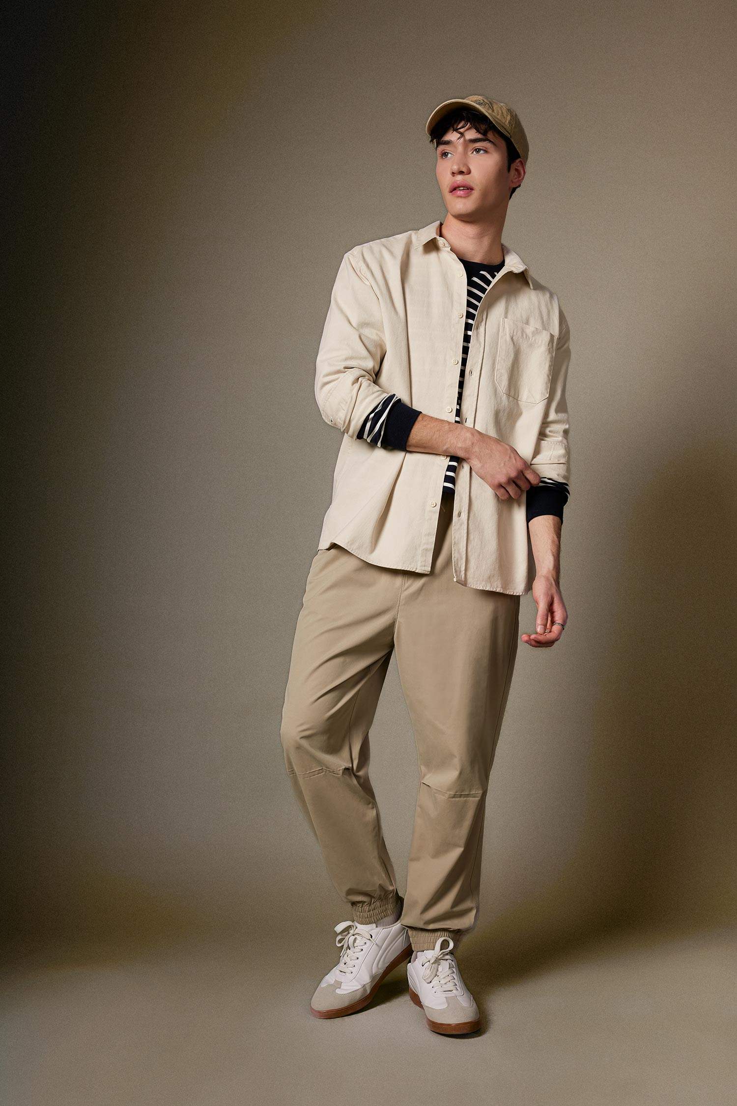 Regular Jogger Regular Hem Gabardine Trousers