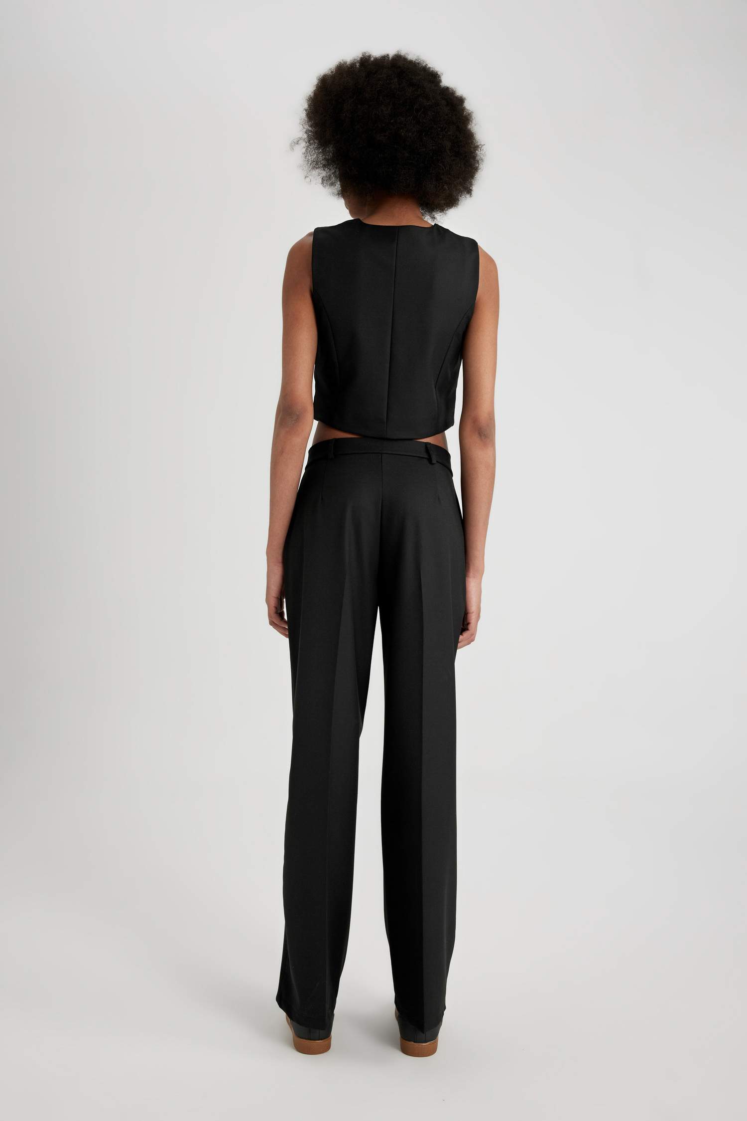 بنطلون وايد ليج برجل واسع وخصر عالي