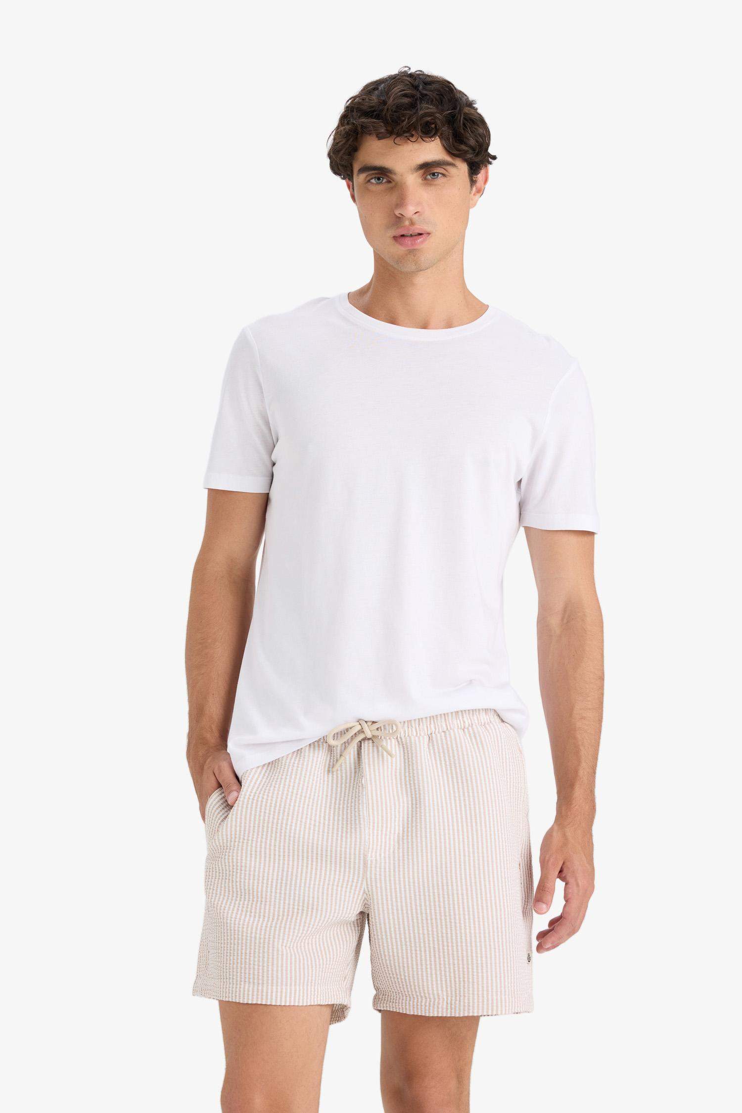 شورت بحر قصير