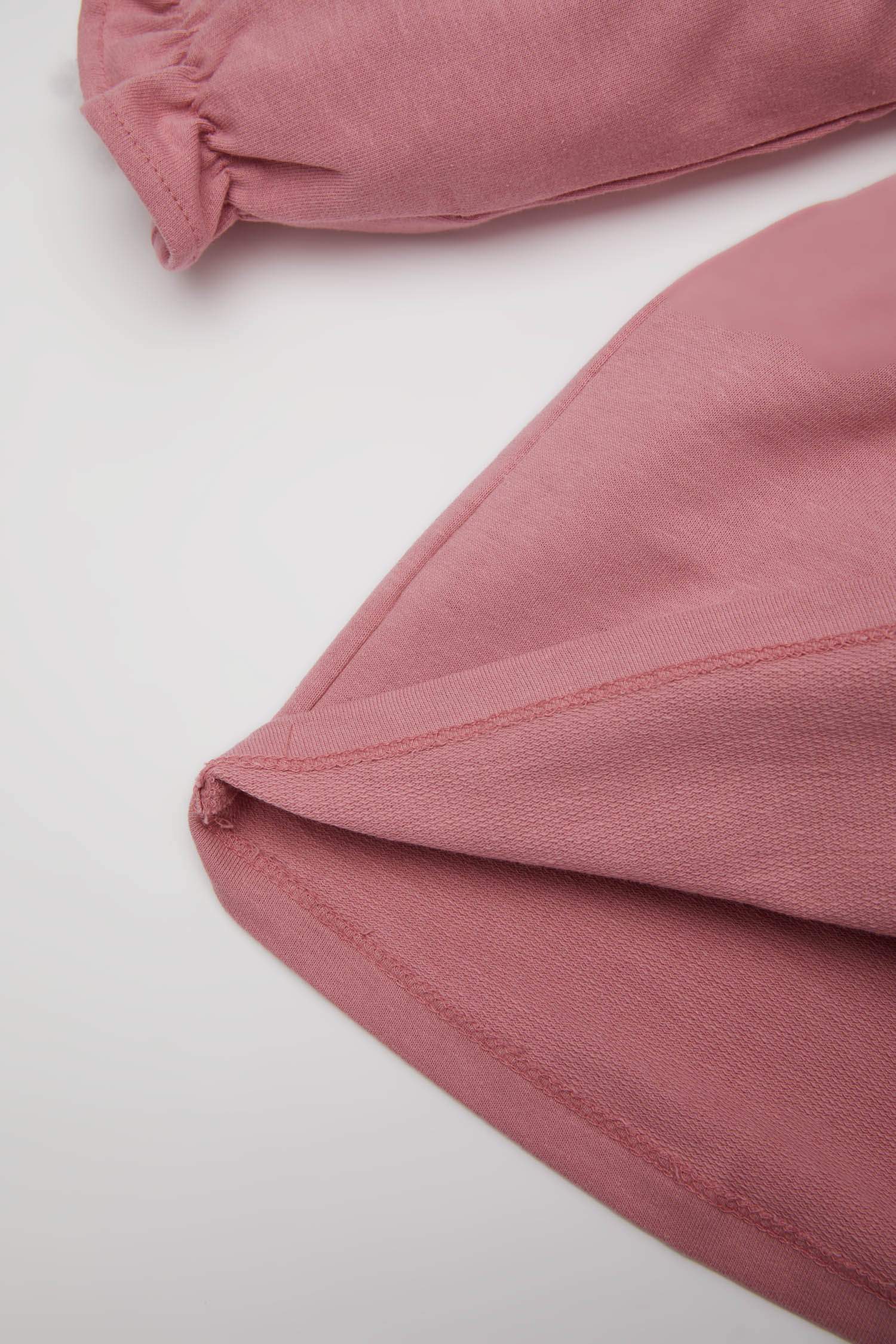 فستان بناتي بطبعة شعار قماش رقيق قصة عادية برقبة مستديرة