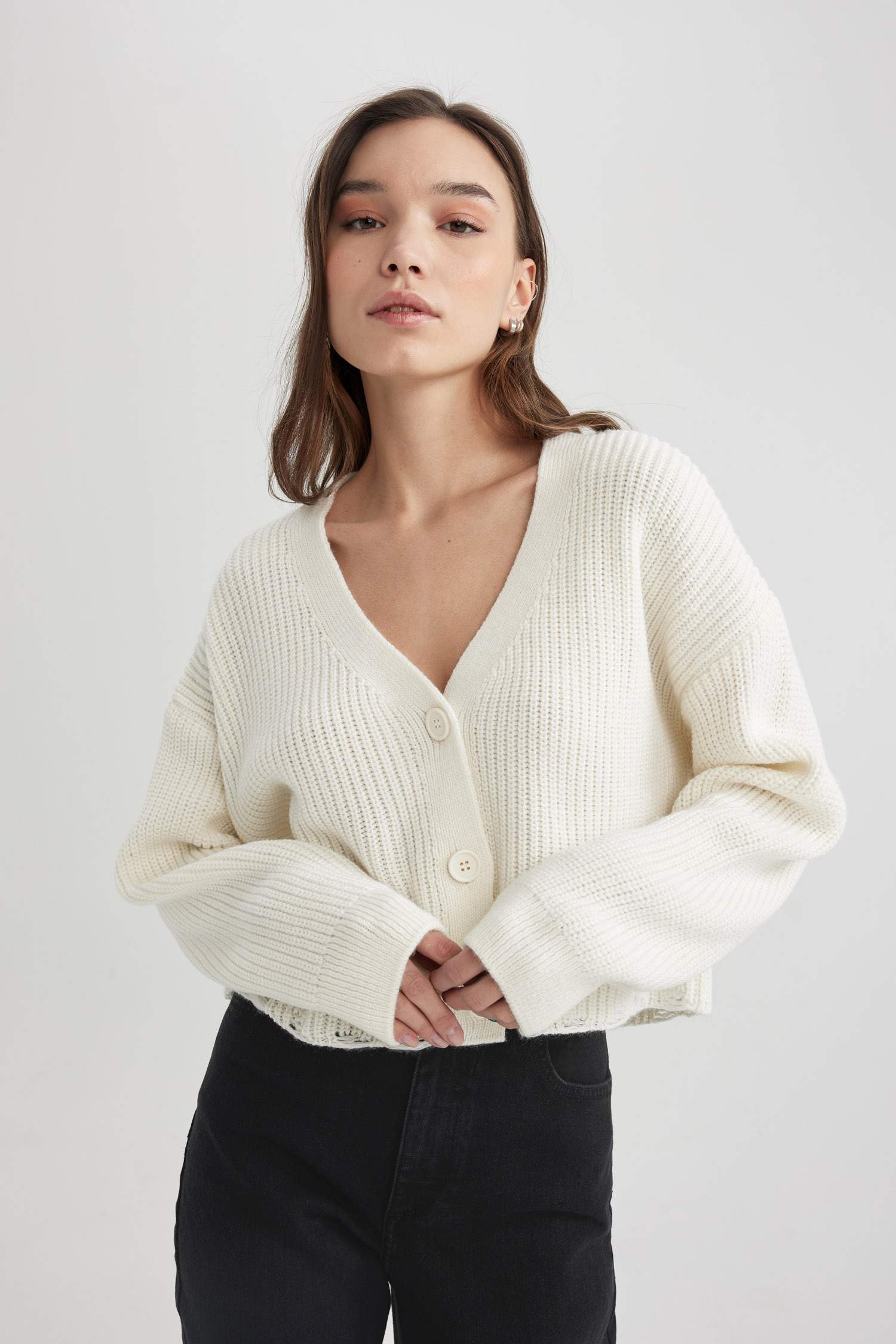 Regular Fit V Yaka Düğmeli Triko Hırka