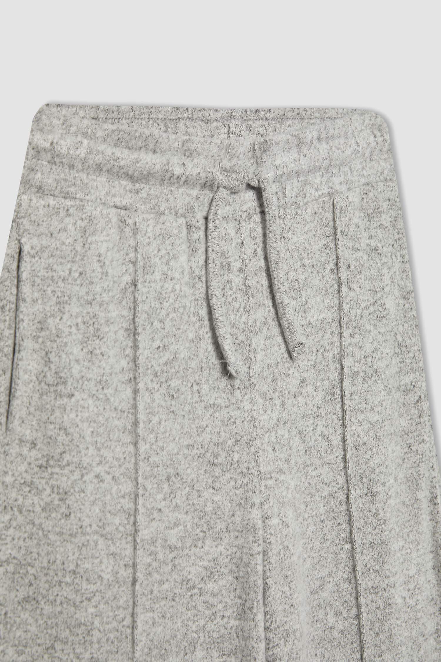 Қыздарға кең аяқ Шалбар