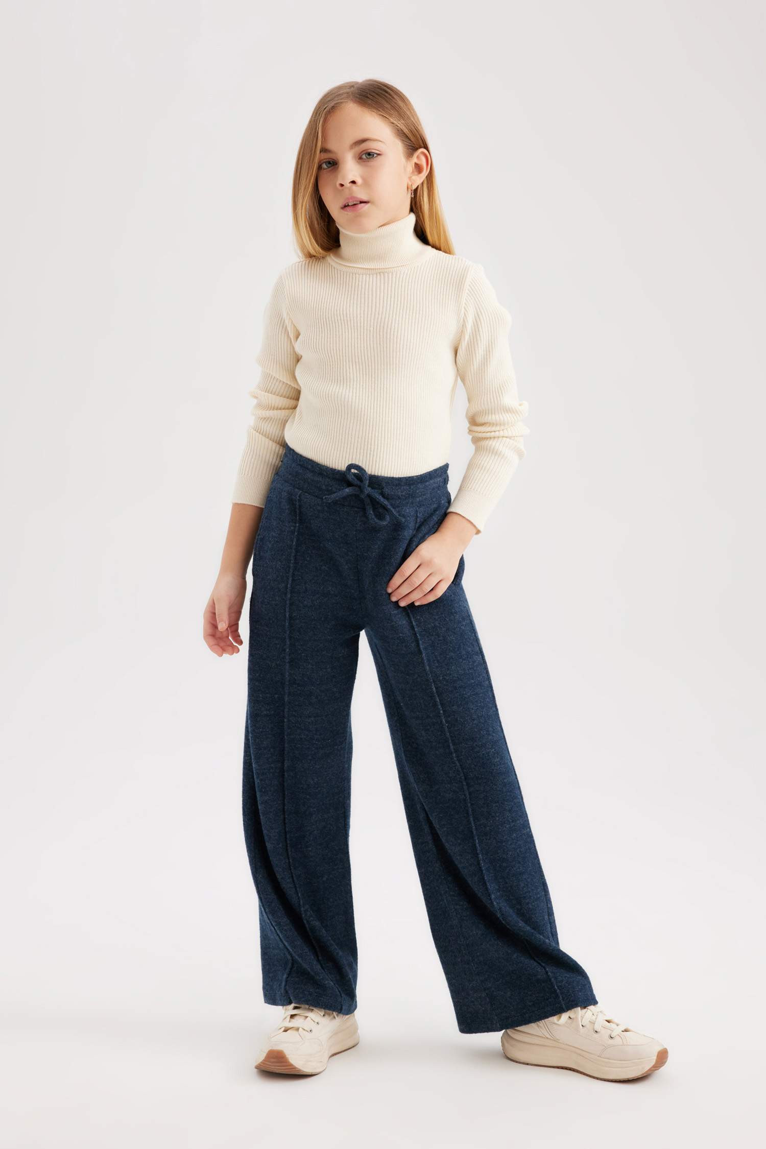 Kız Çocuk Wide Leg Triko Görünümlü Eşofman Altı